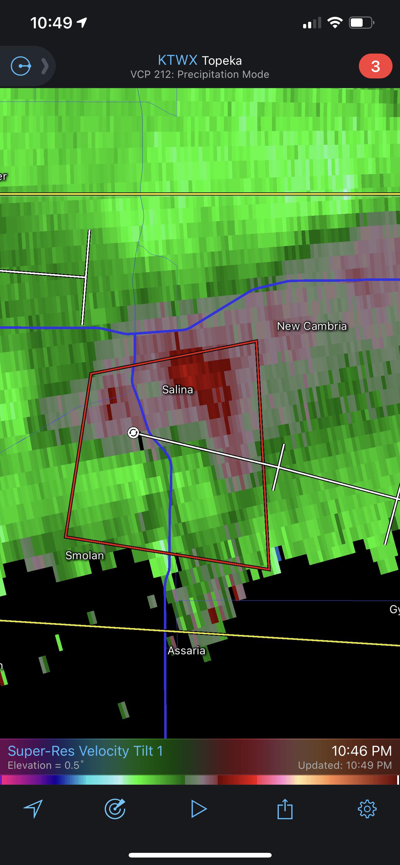 Salina, KS tornado warning. Lots of severe weather happening in Kansas