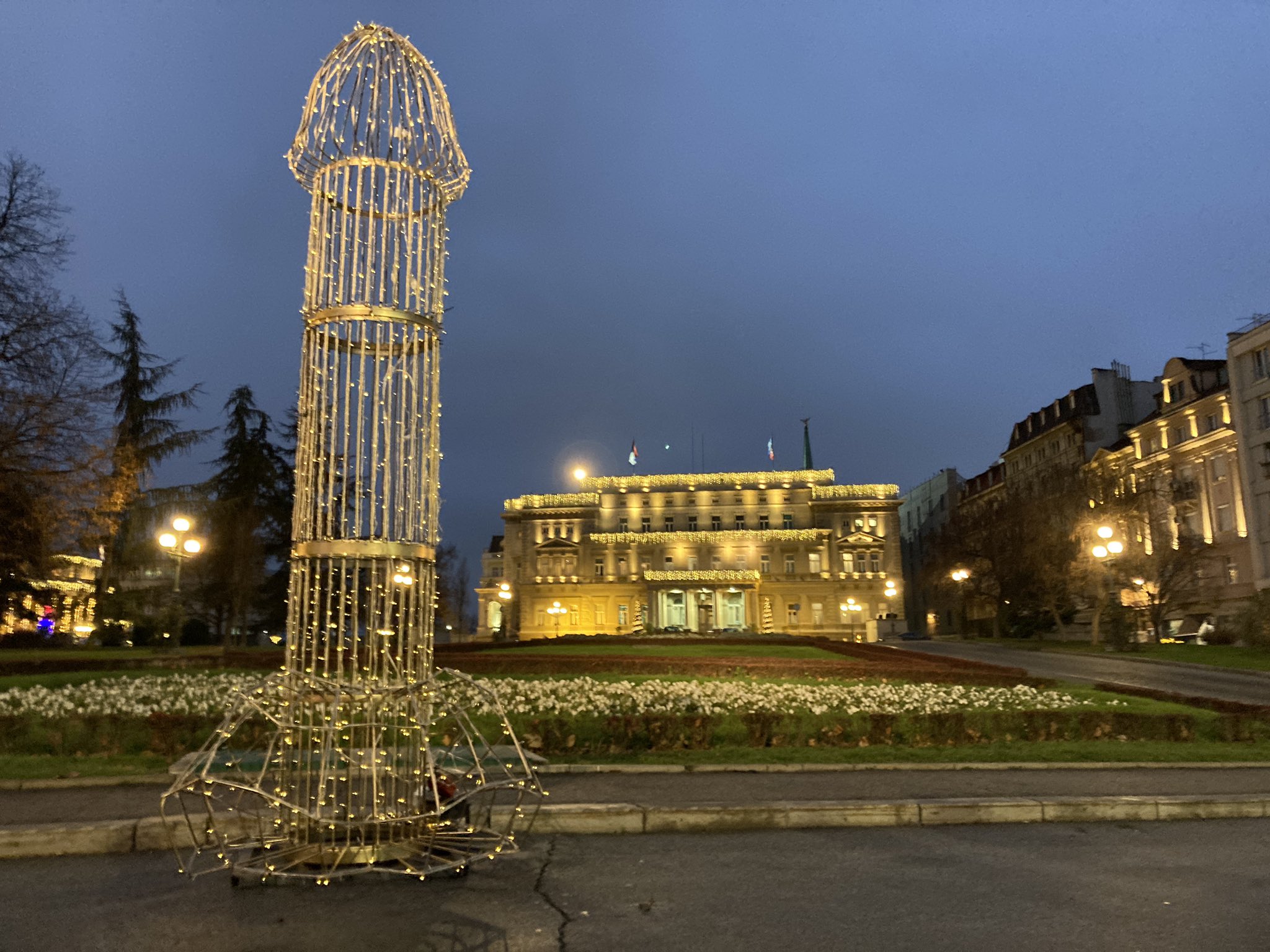Some guerilla art today in front of Belgrade City Hall r/europe