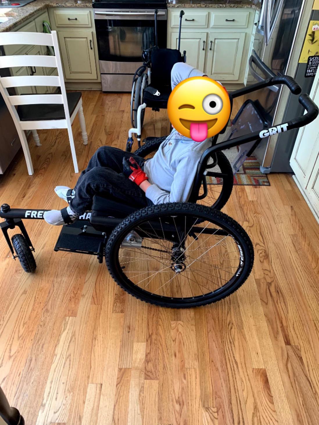 Diaper bulge and other advice (paraplegic) disability