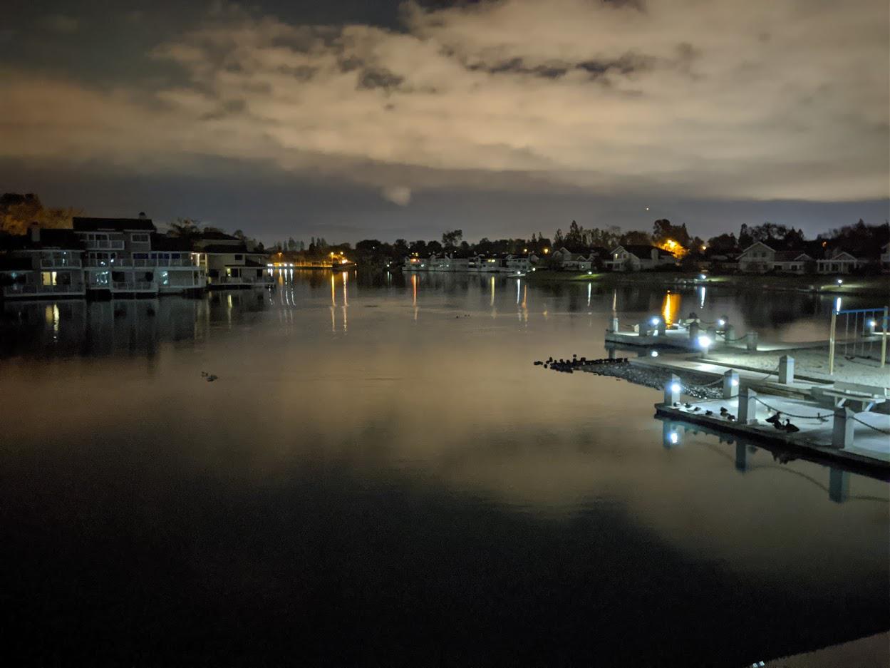 Woodbridge Irvine taken at 3am from the North Lake r/irvine