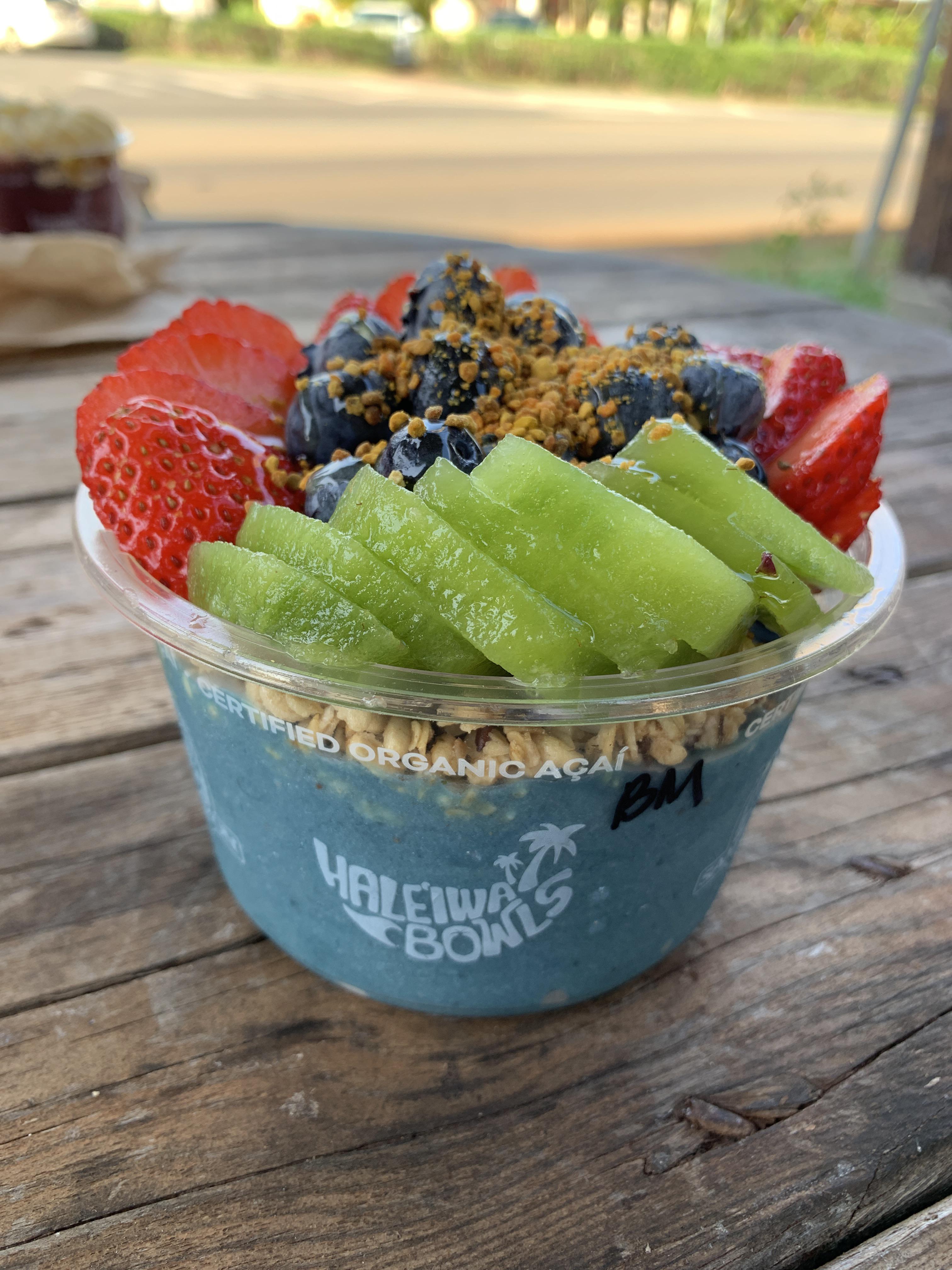 Blue Majik Bowl from Hale’iwa Bowls, Honolulu r/Smoothies