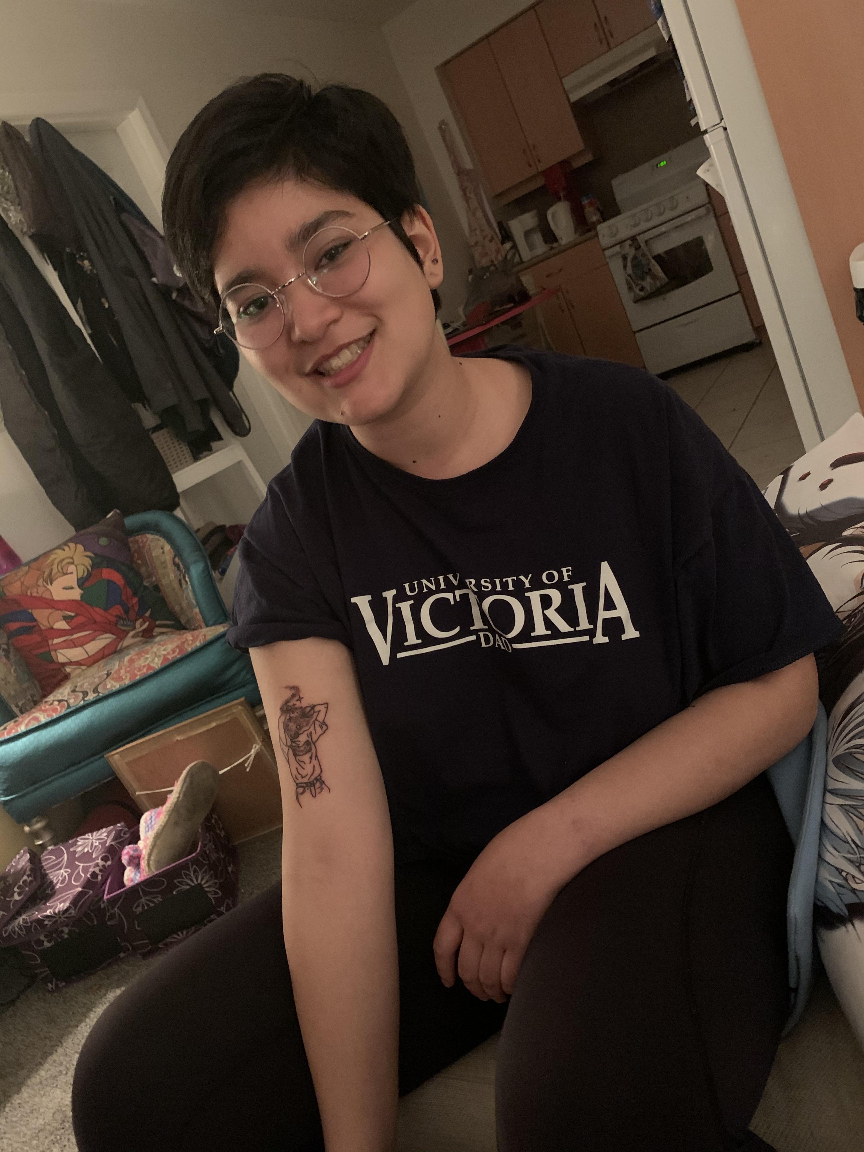 tattoo parlours are open! hooray r/bois