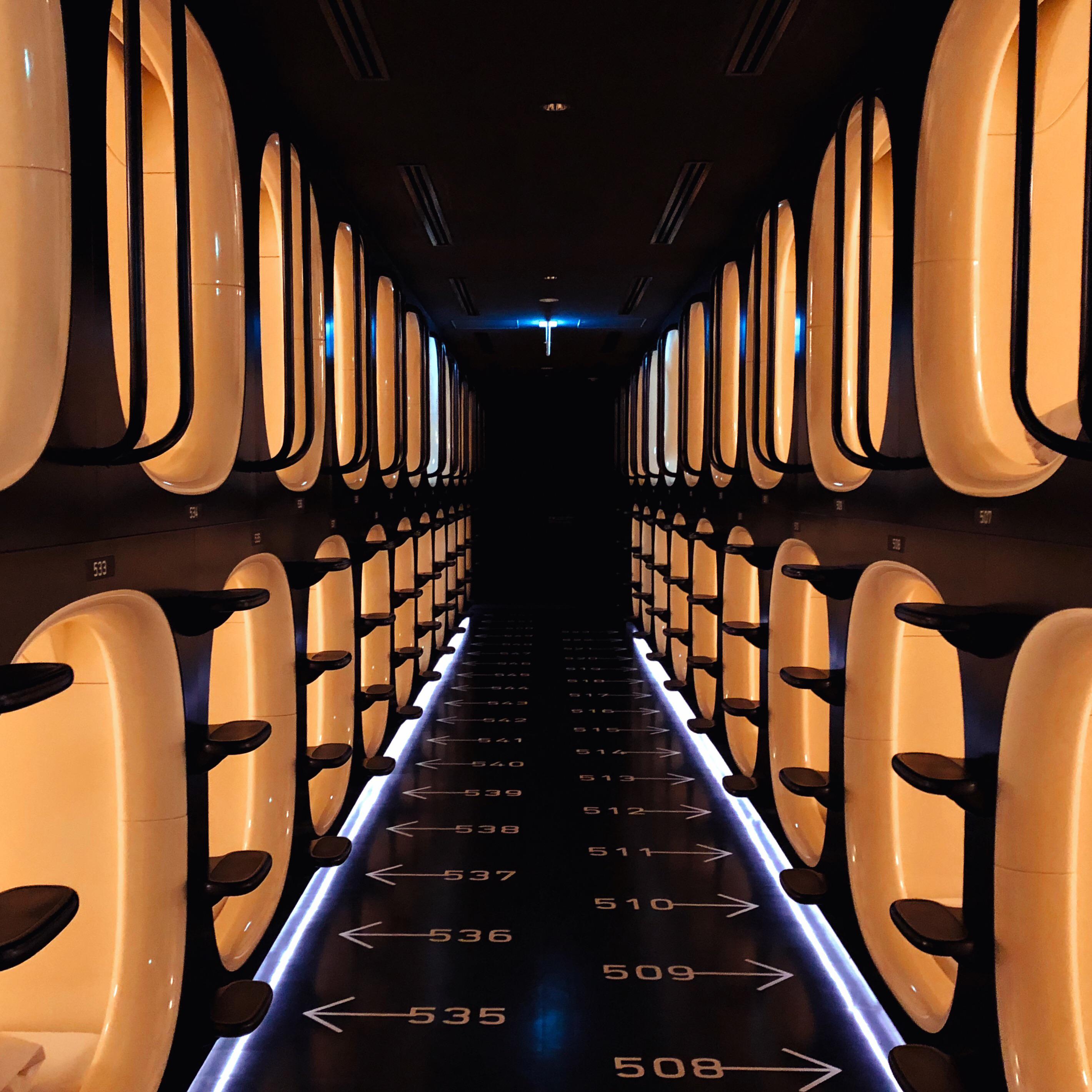 Capsule hotel in Japan looks like it’s from a scifi movie r/pics