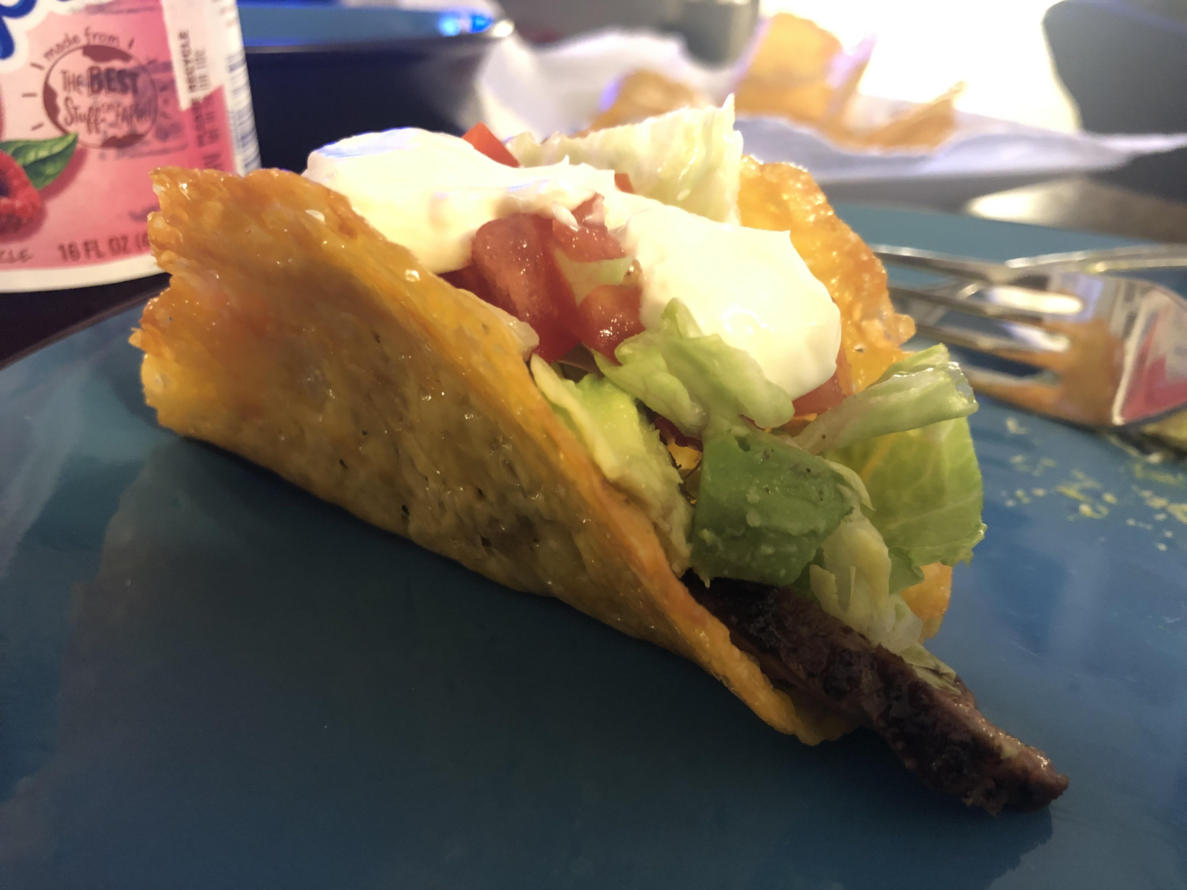 Keto steak tacos with cheddar cheese shell r/Keto_Food