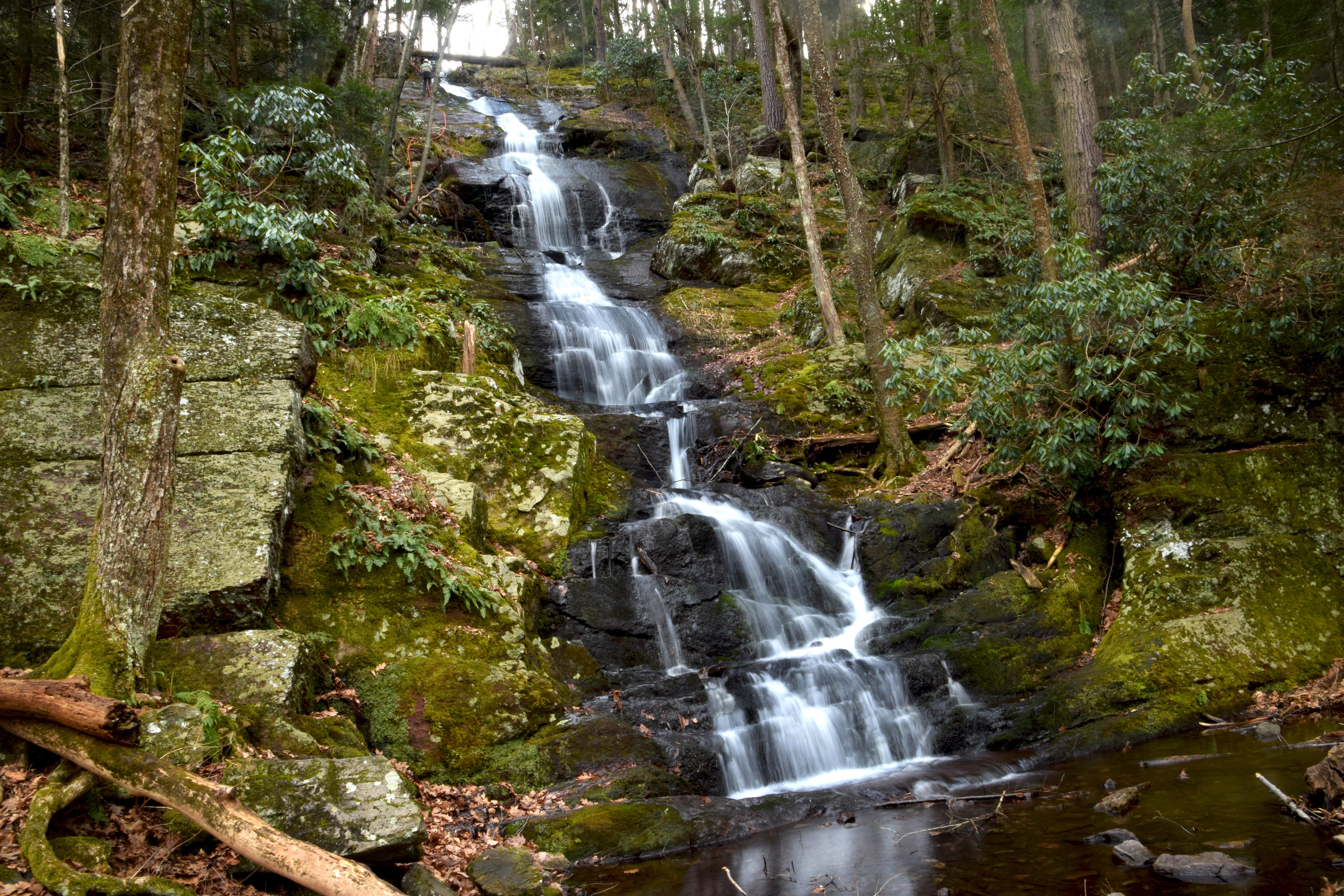 [OC] Photograph I took of Buttermilk Falls at the Delaware Water Gap