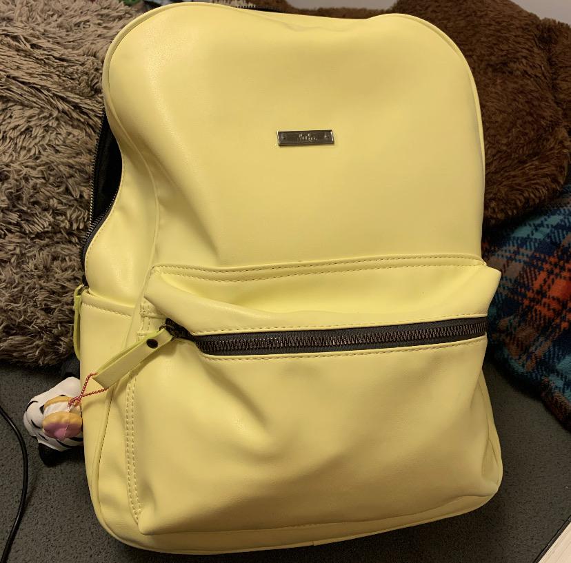 My yellow leather backpack! •. 💛 r/yellow