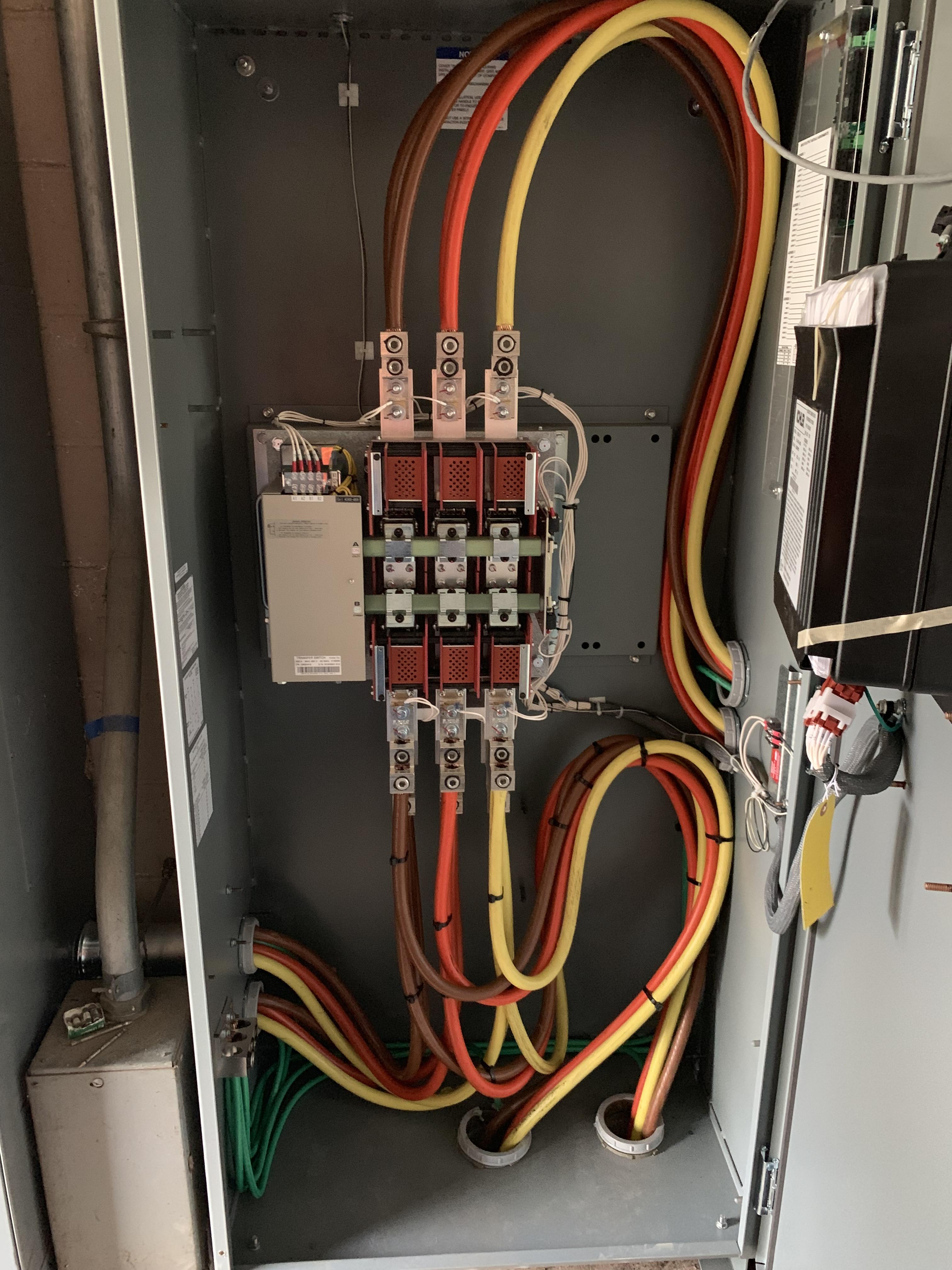 Out with the old in with the new! 800 amp automatic