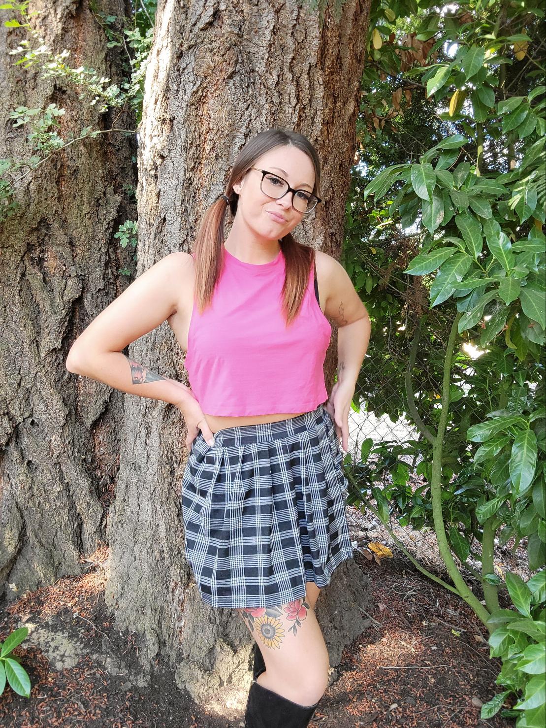 is 30 too old to be wearing crop tops? r/croptop