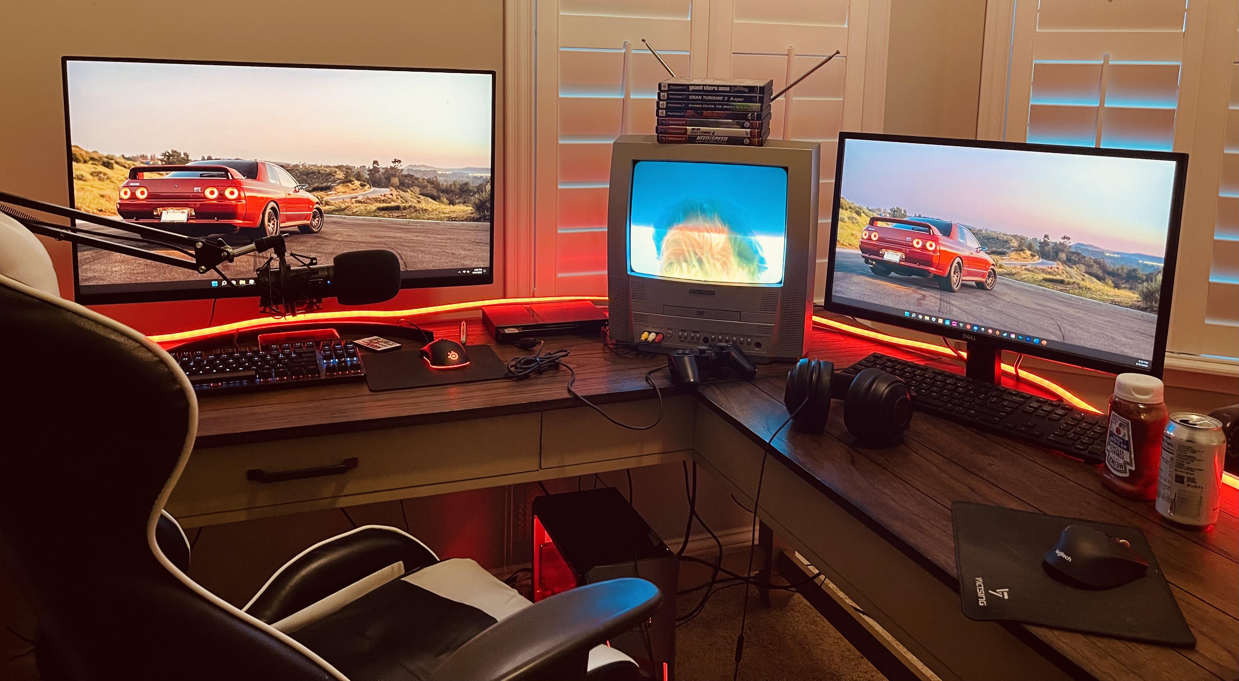 Modern gaming, Retro gaming, Work. r/battlestations