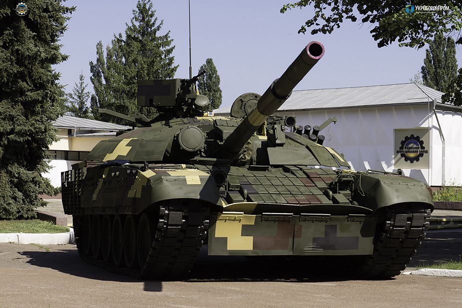 Ukranian T-72 AMT : r/TankPorn
