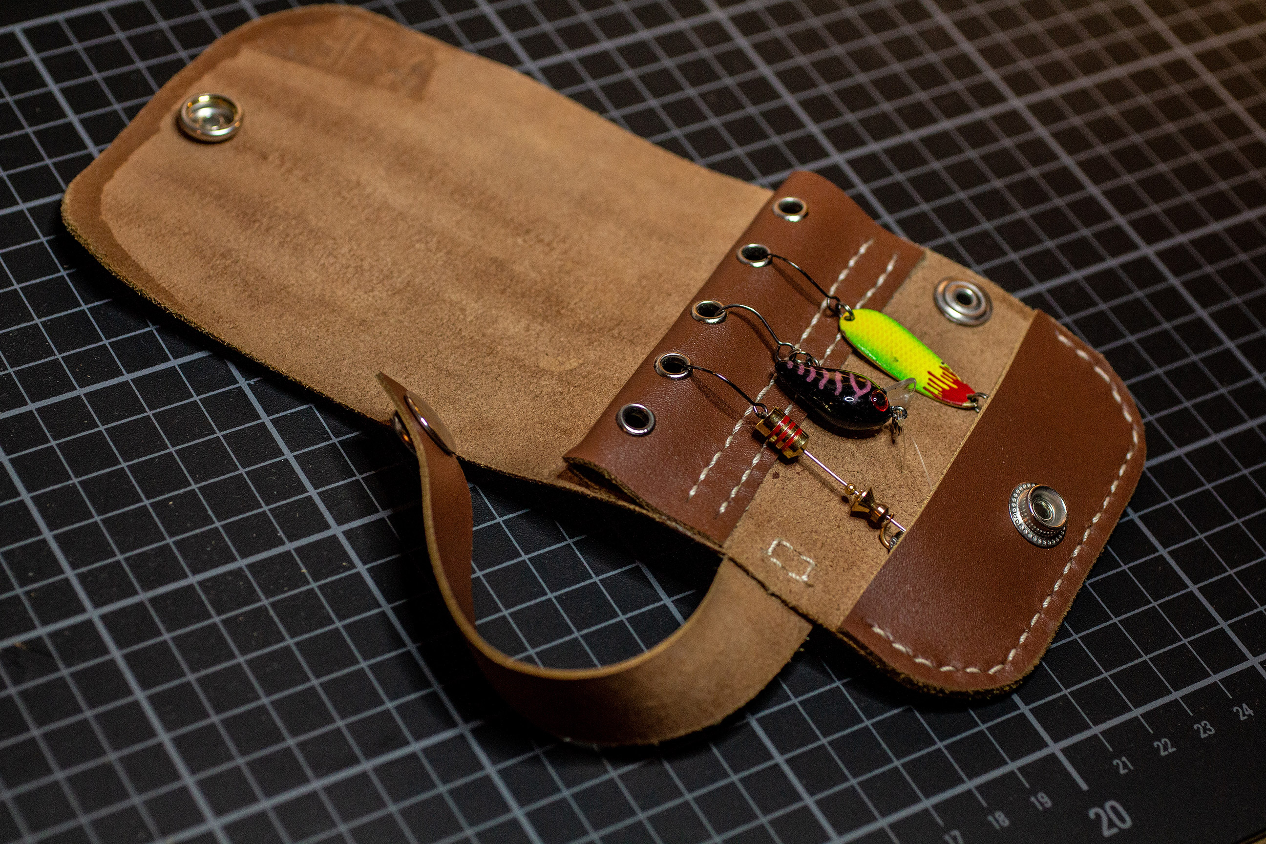 Prototype for a fishing tackle belt pouch r/Leathercraft