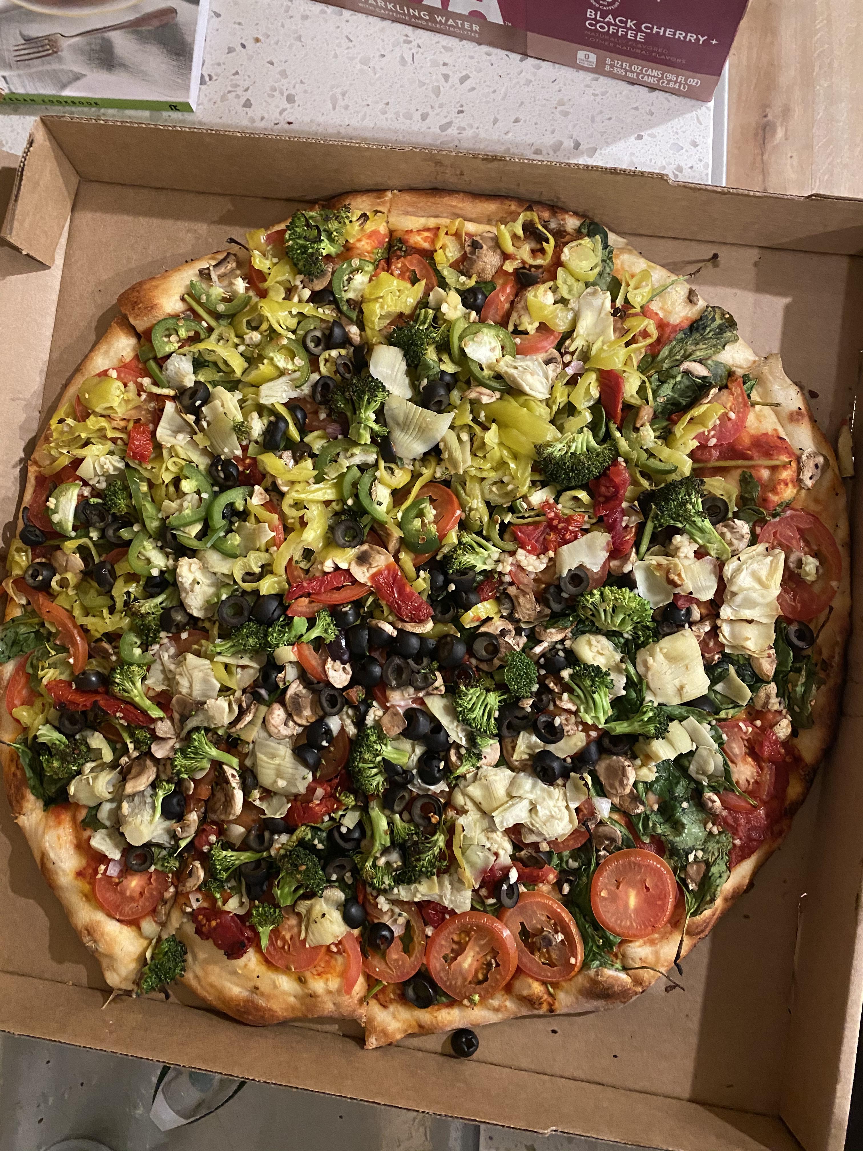 Zaa heaven! Zeeks Pizza / Seattle , WA r/vegan