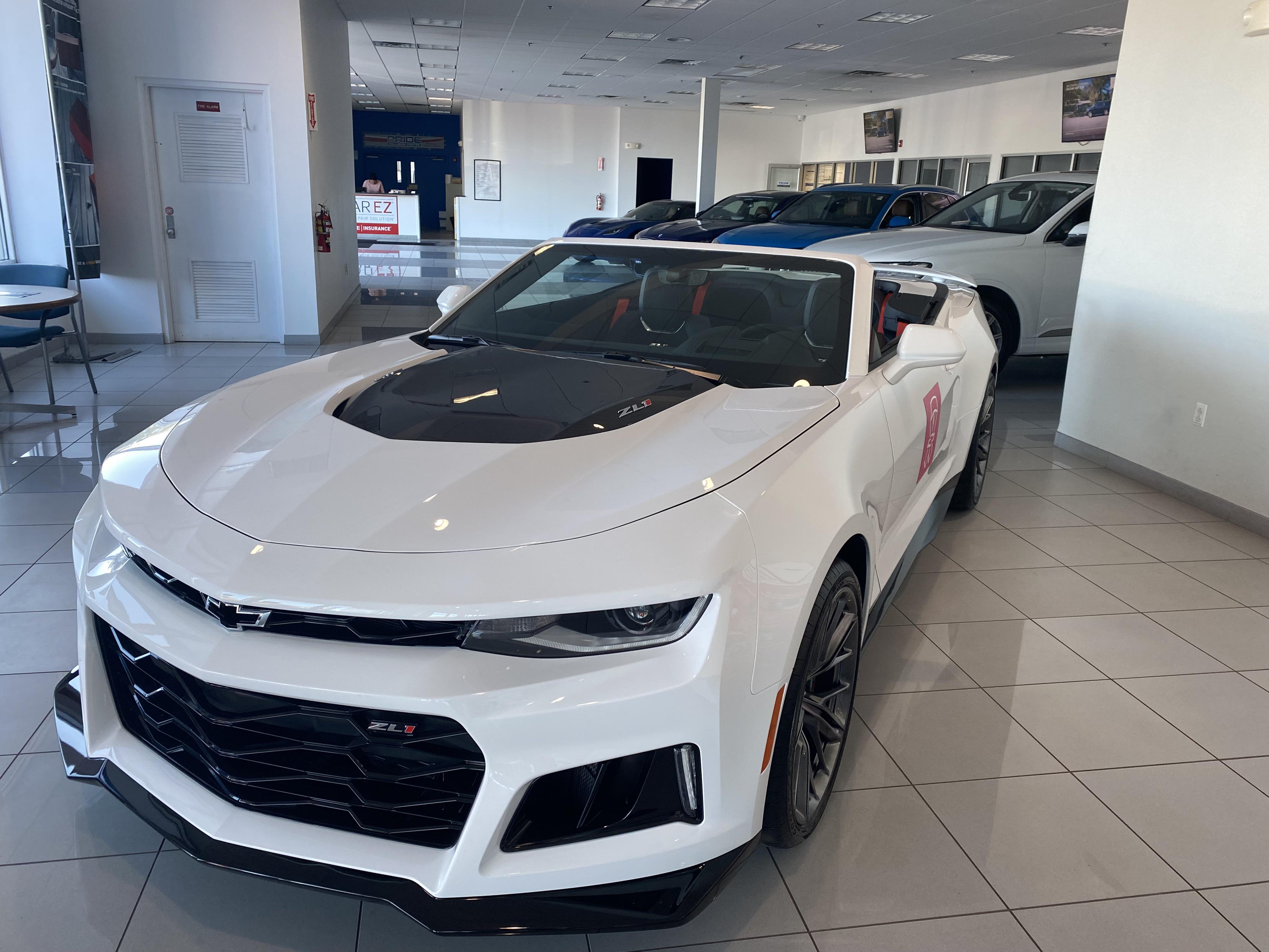 Just arrived at my dealership r/camaro