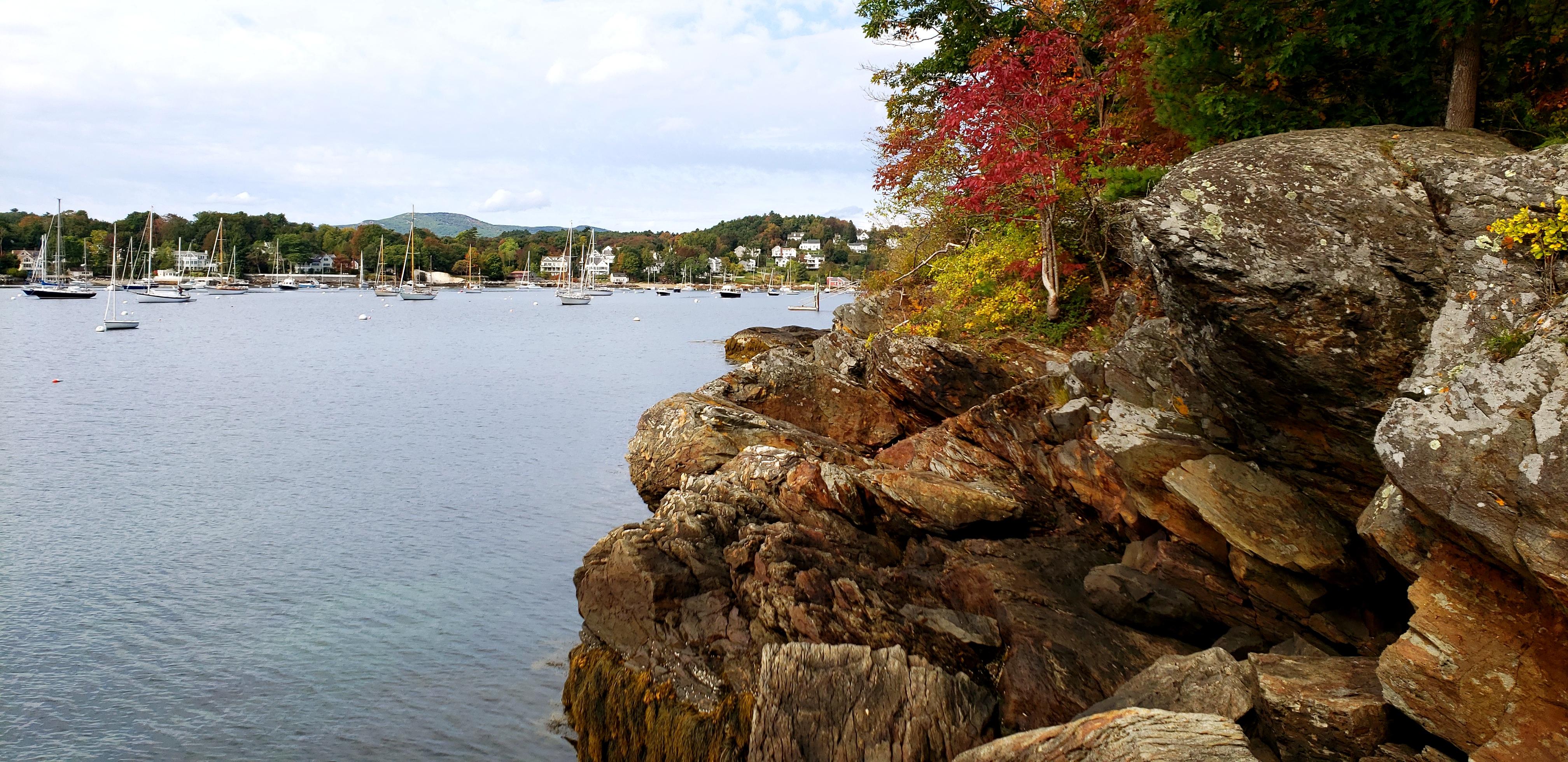 Rockport Harbor in the fall is beautiful r/Maine