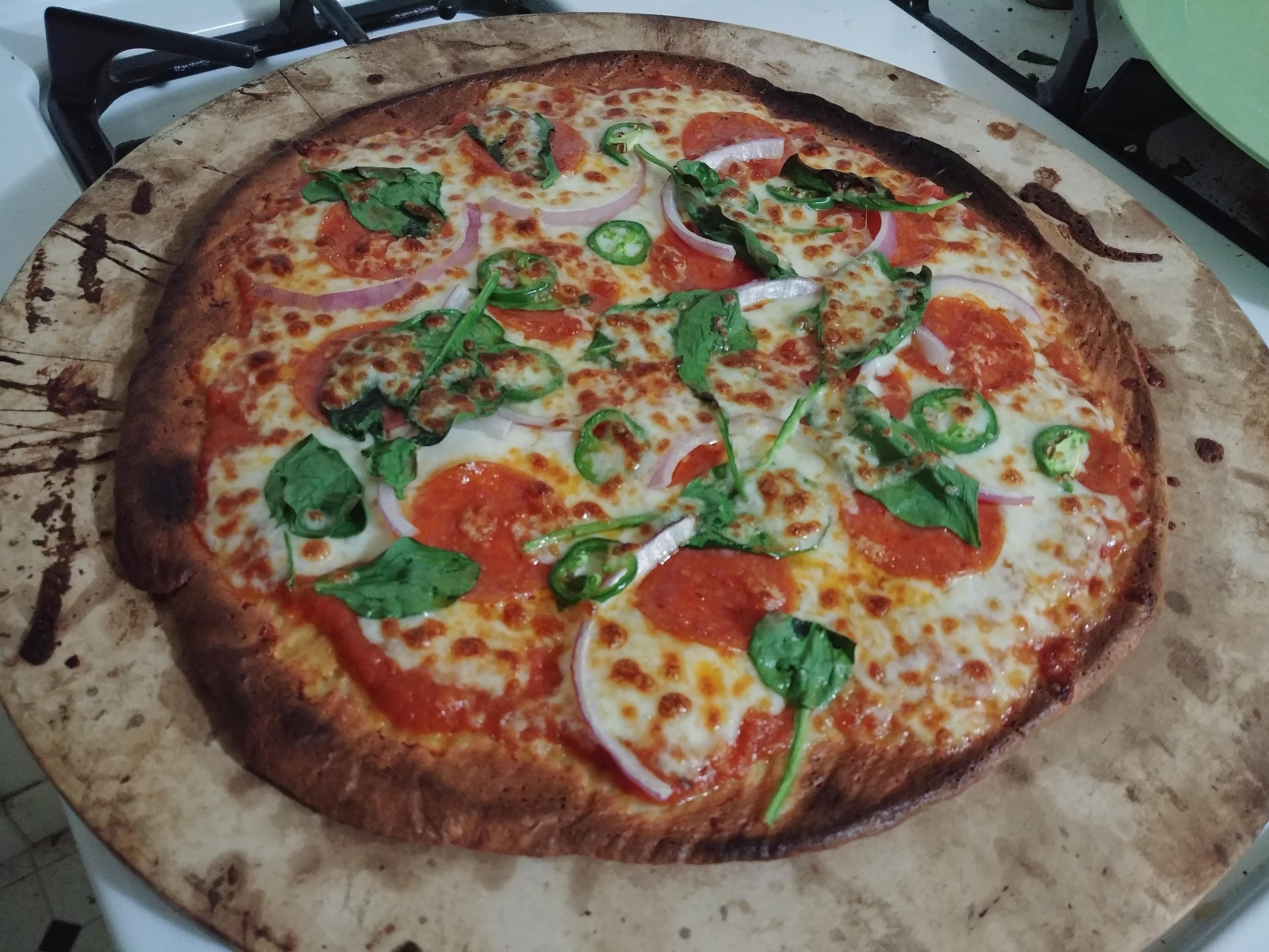 [Homemade] Pizza with homemade fat head pizza dough r/food