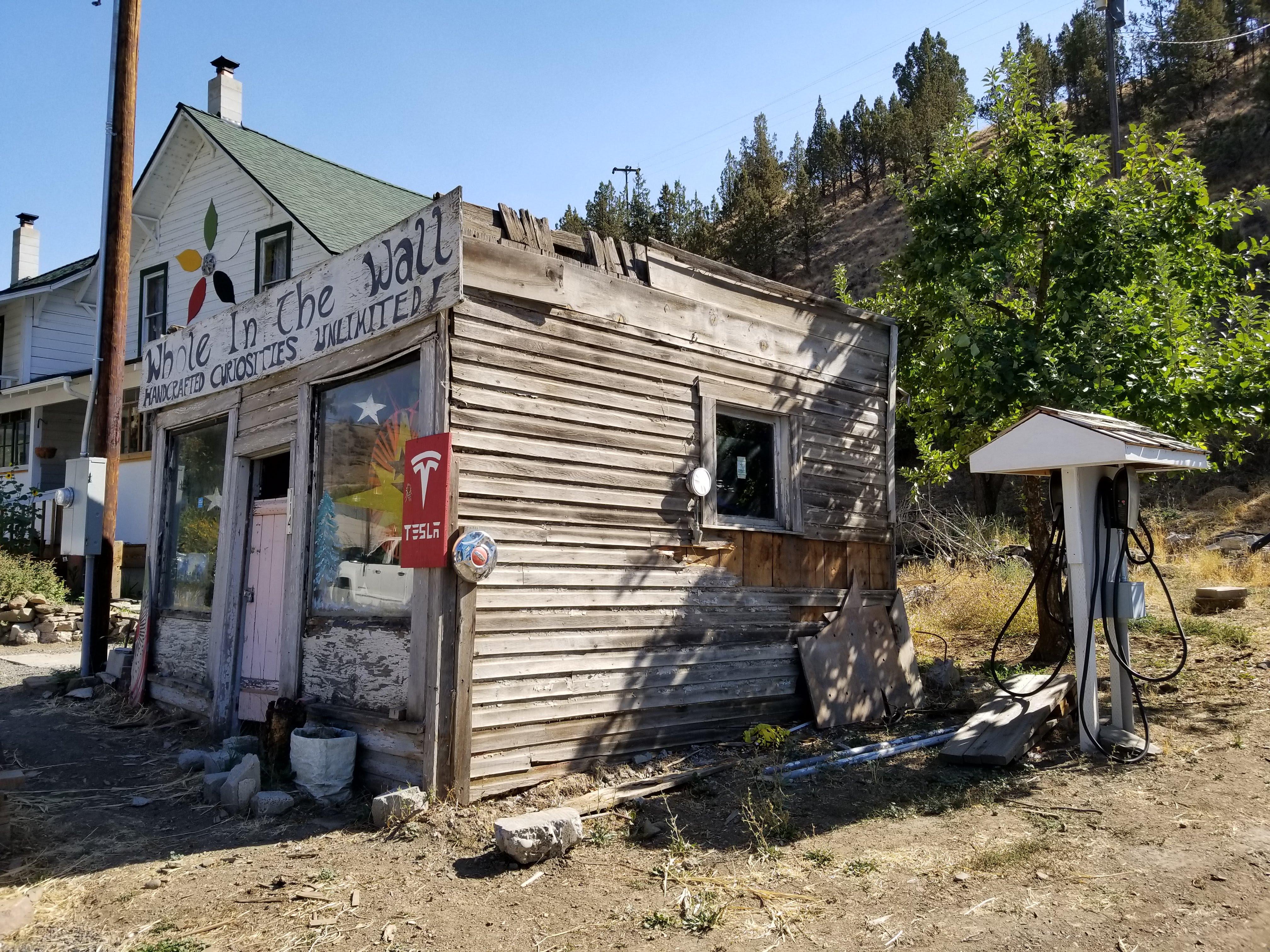 Small town in the middle of nowhere Oregon with a little of 130 people