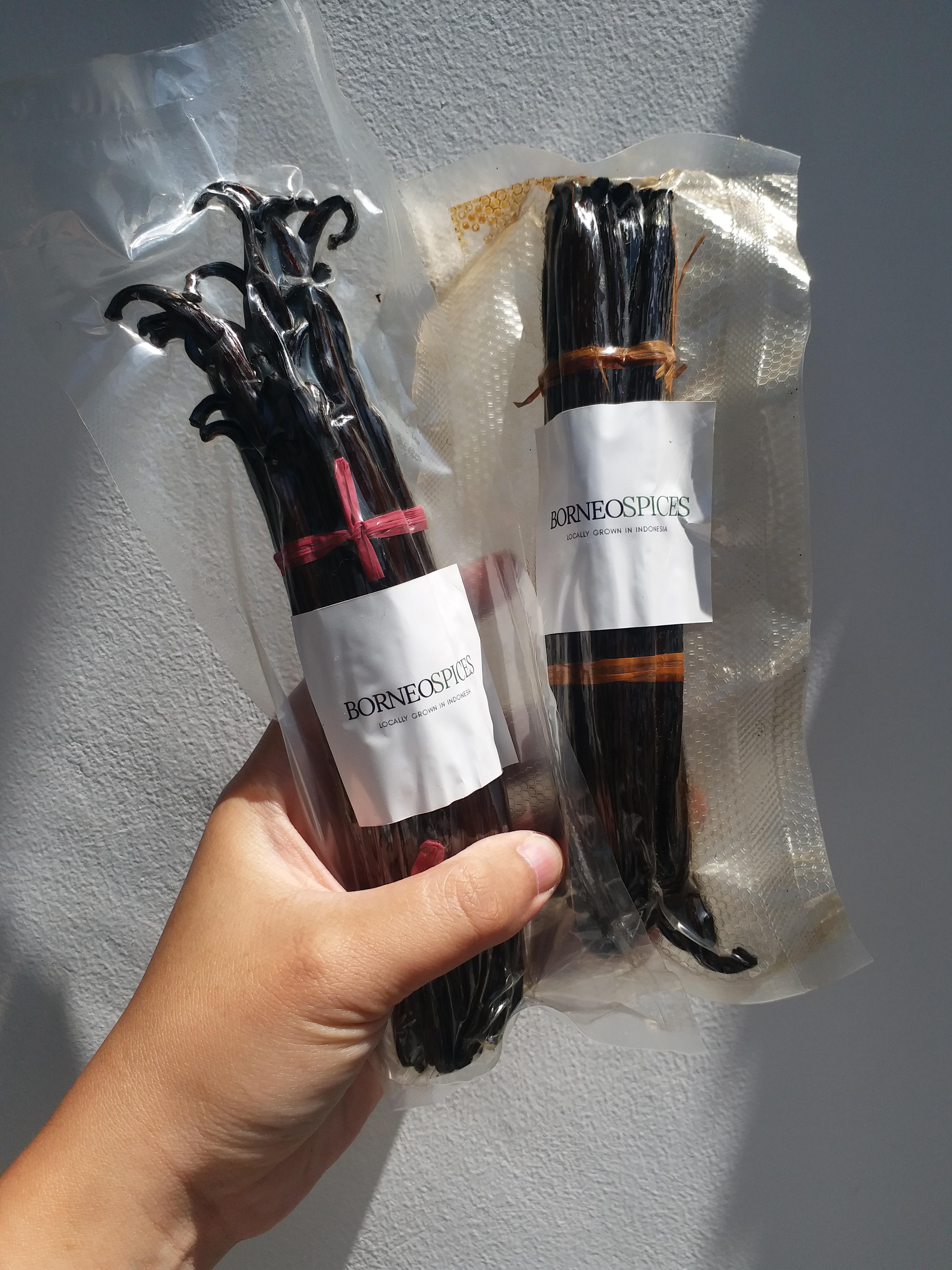 Bali vanilla beans for souvenir! r/bali