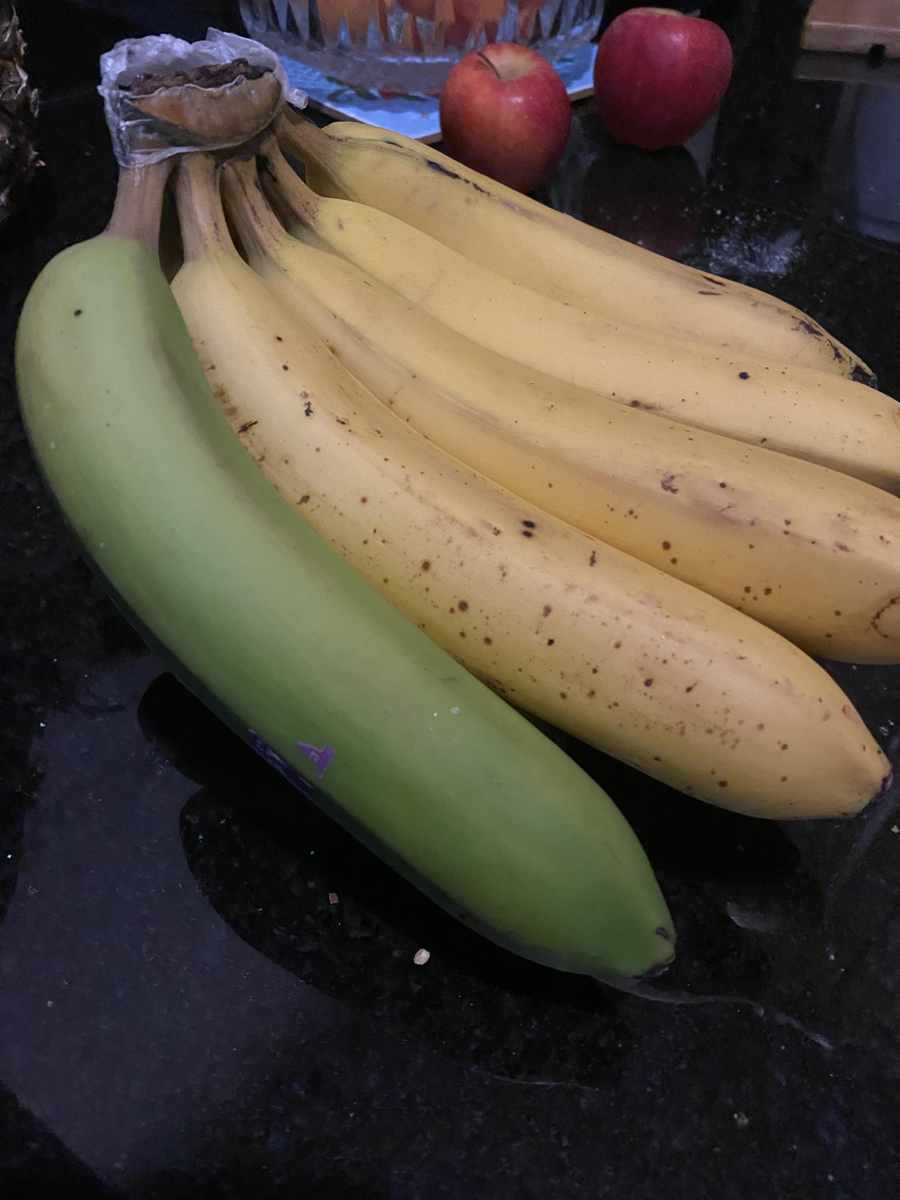 One of my bananas didn’t ripen r/mildlyinteresting