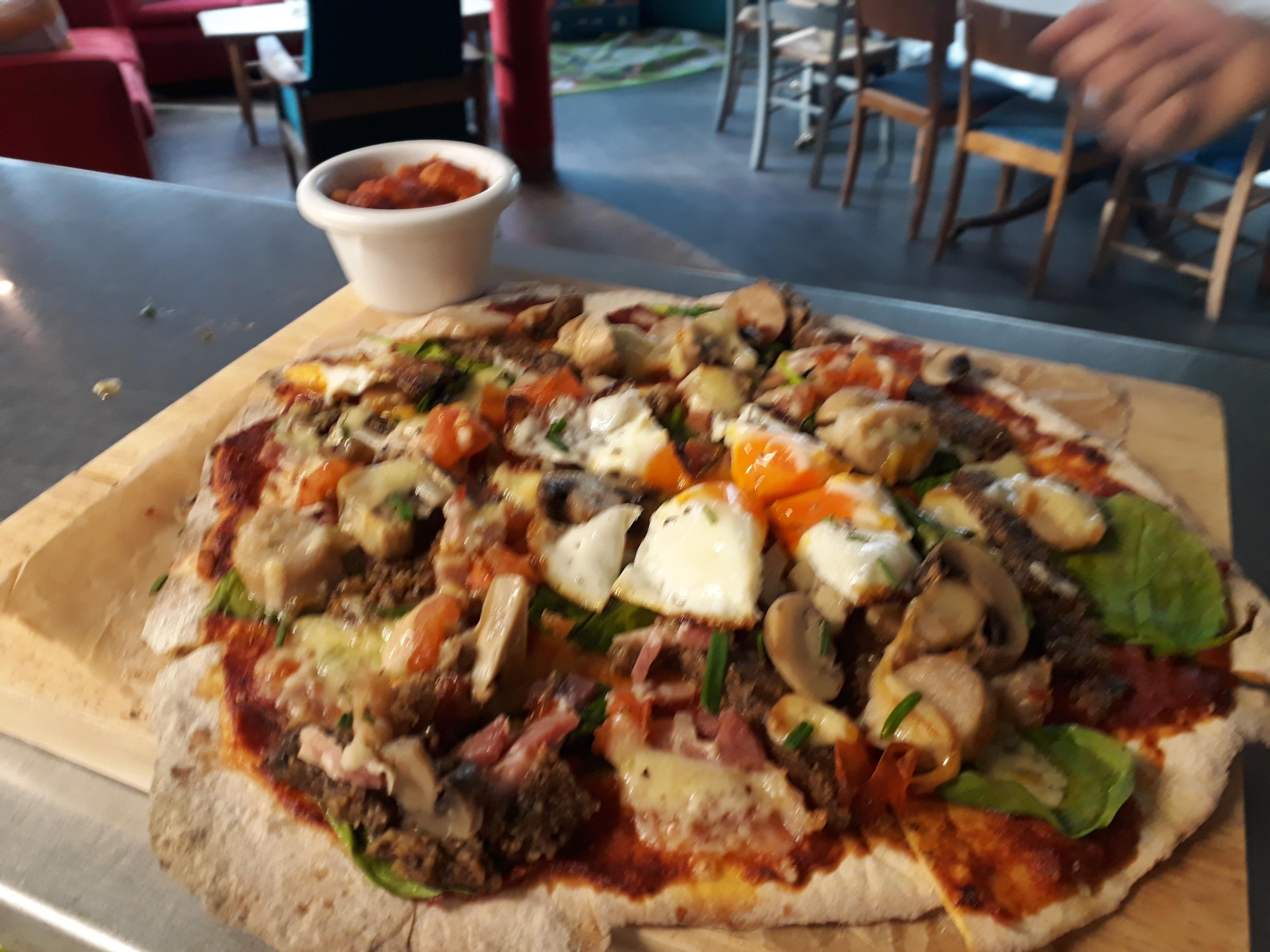 Tattie Scone Full Scottish Brekkie pizza (with spicy beans on the side