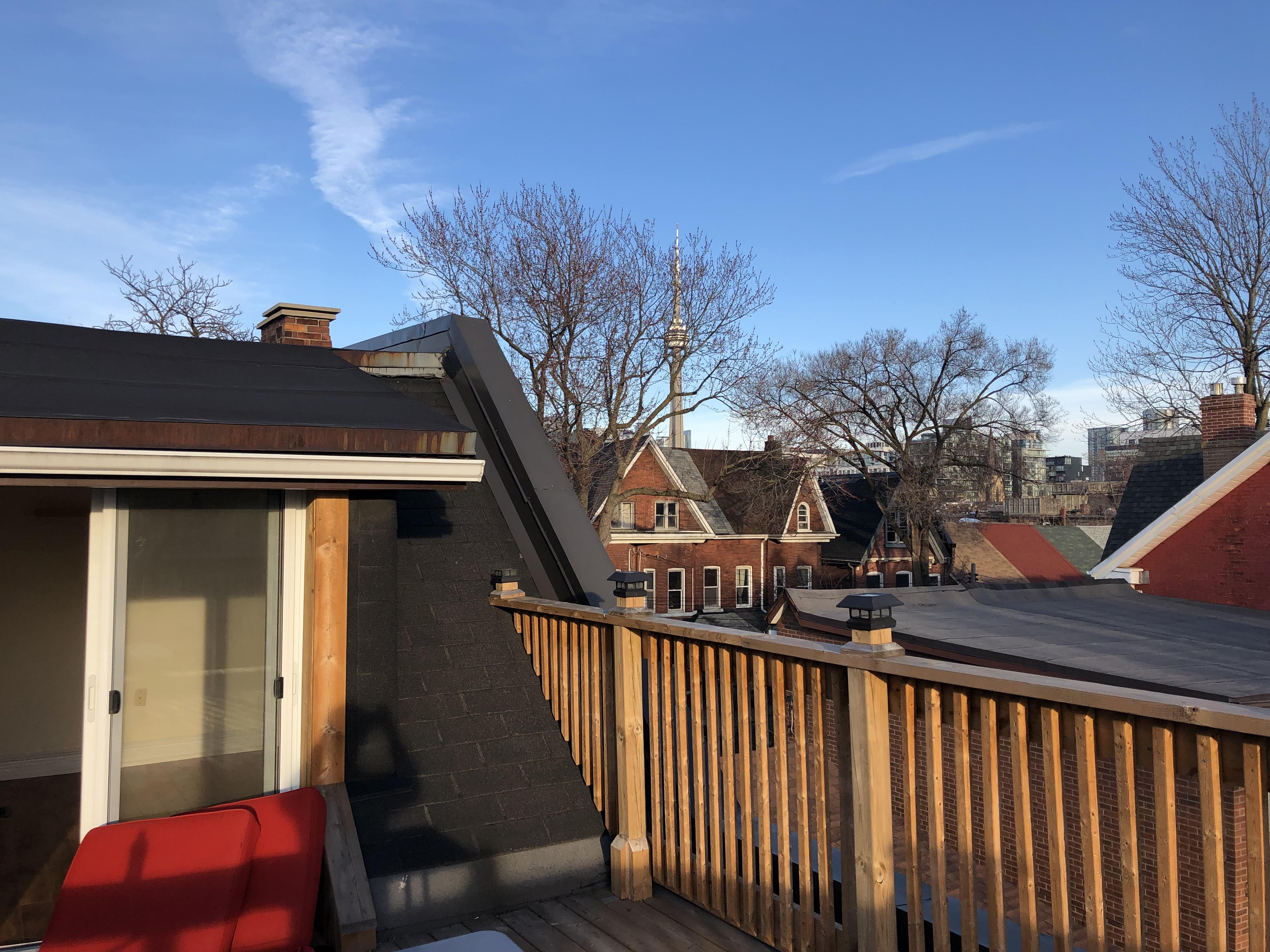 1 bedroom sublet with balcony in Trinity Bellwood r/TorontoRenting