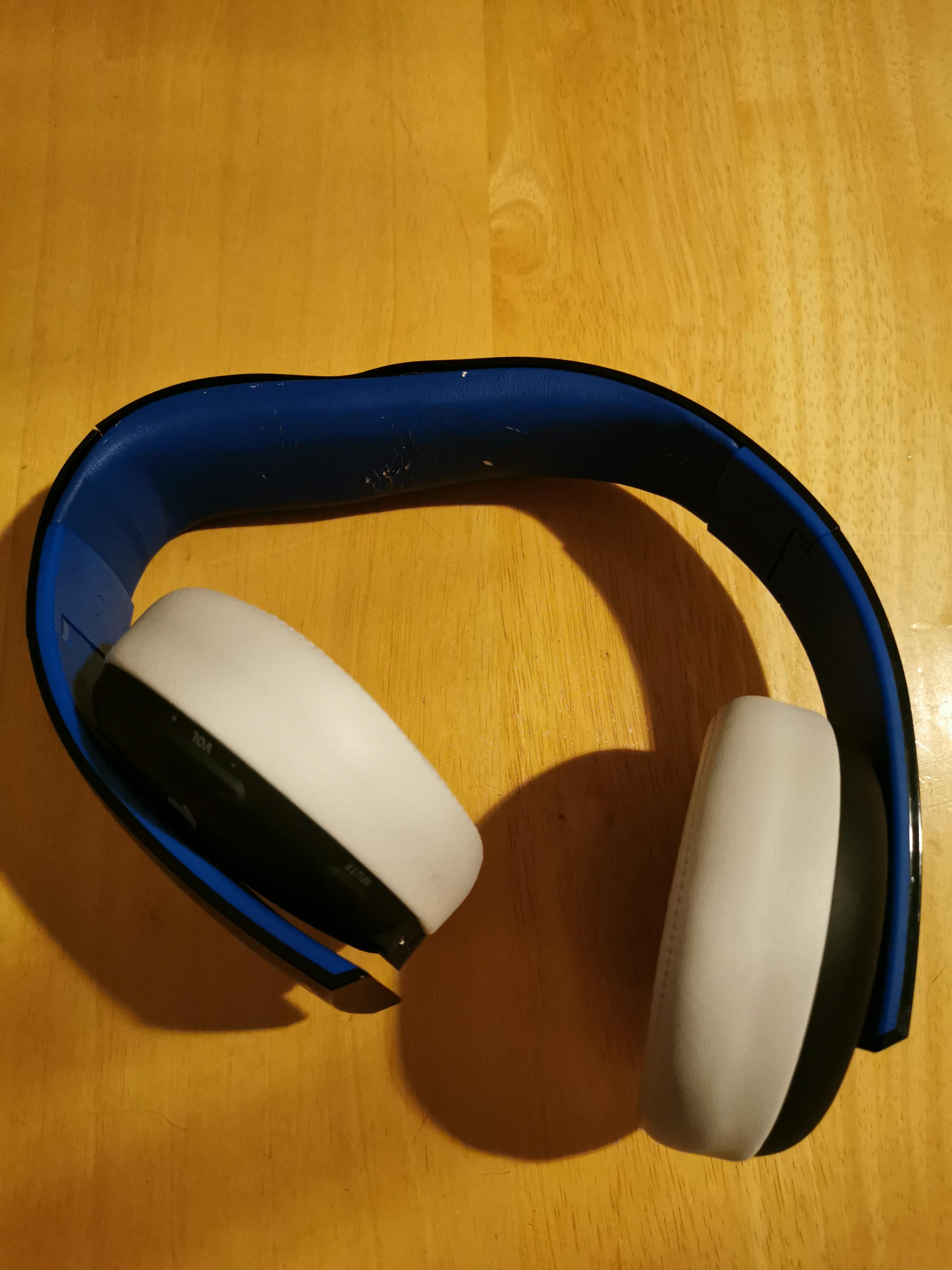 How to repair the PS4 gold headset and where I can call replacement