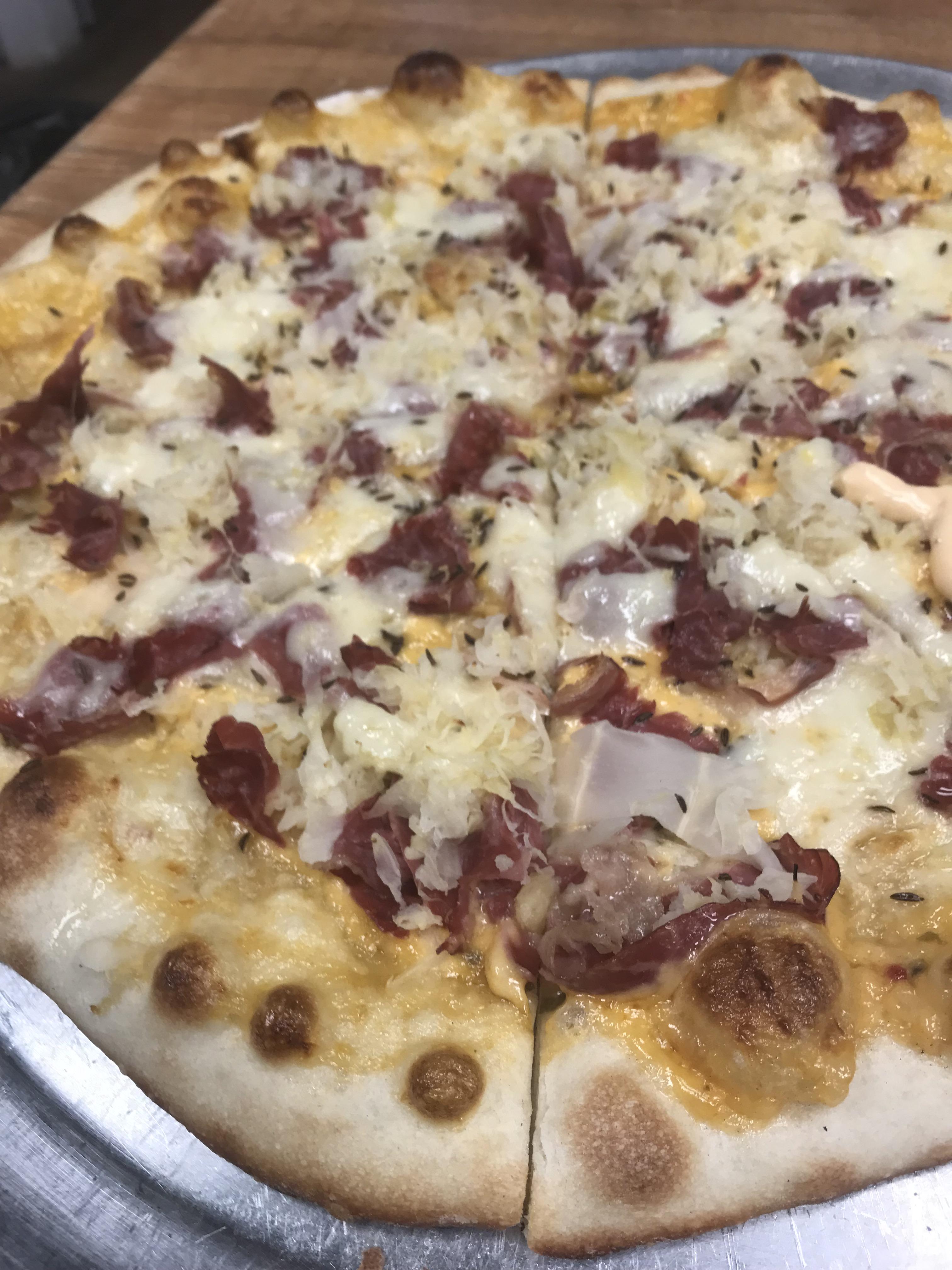 Rueben pizza r/Pizza