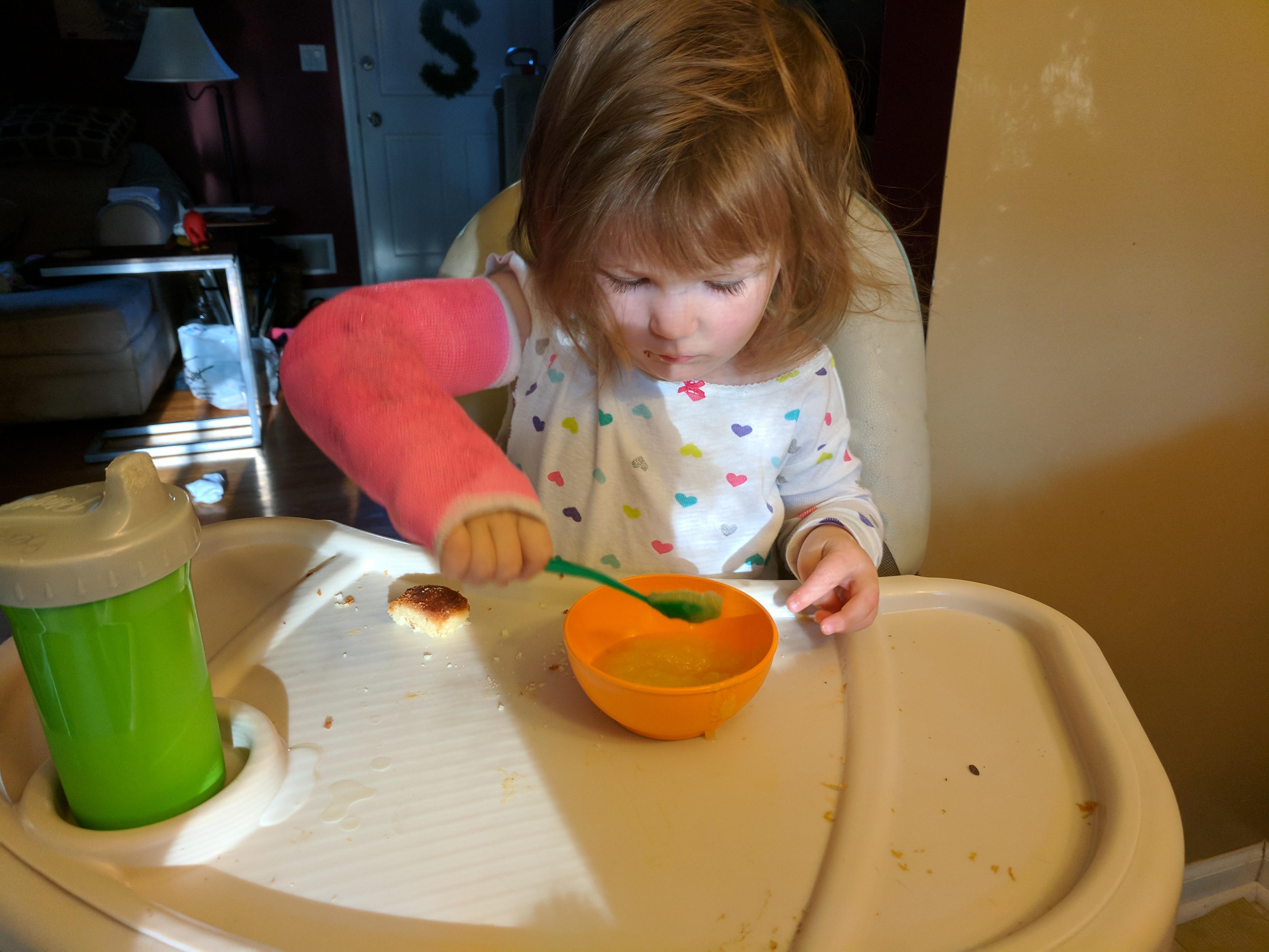 To eat applesauce r/therewasanattempt