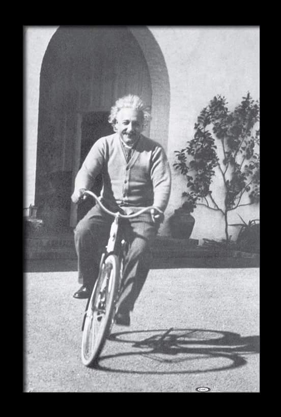 Albert Einstein riding a bike at Caltech 1933. r/OldSchoolCool