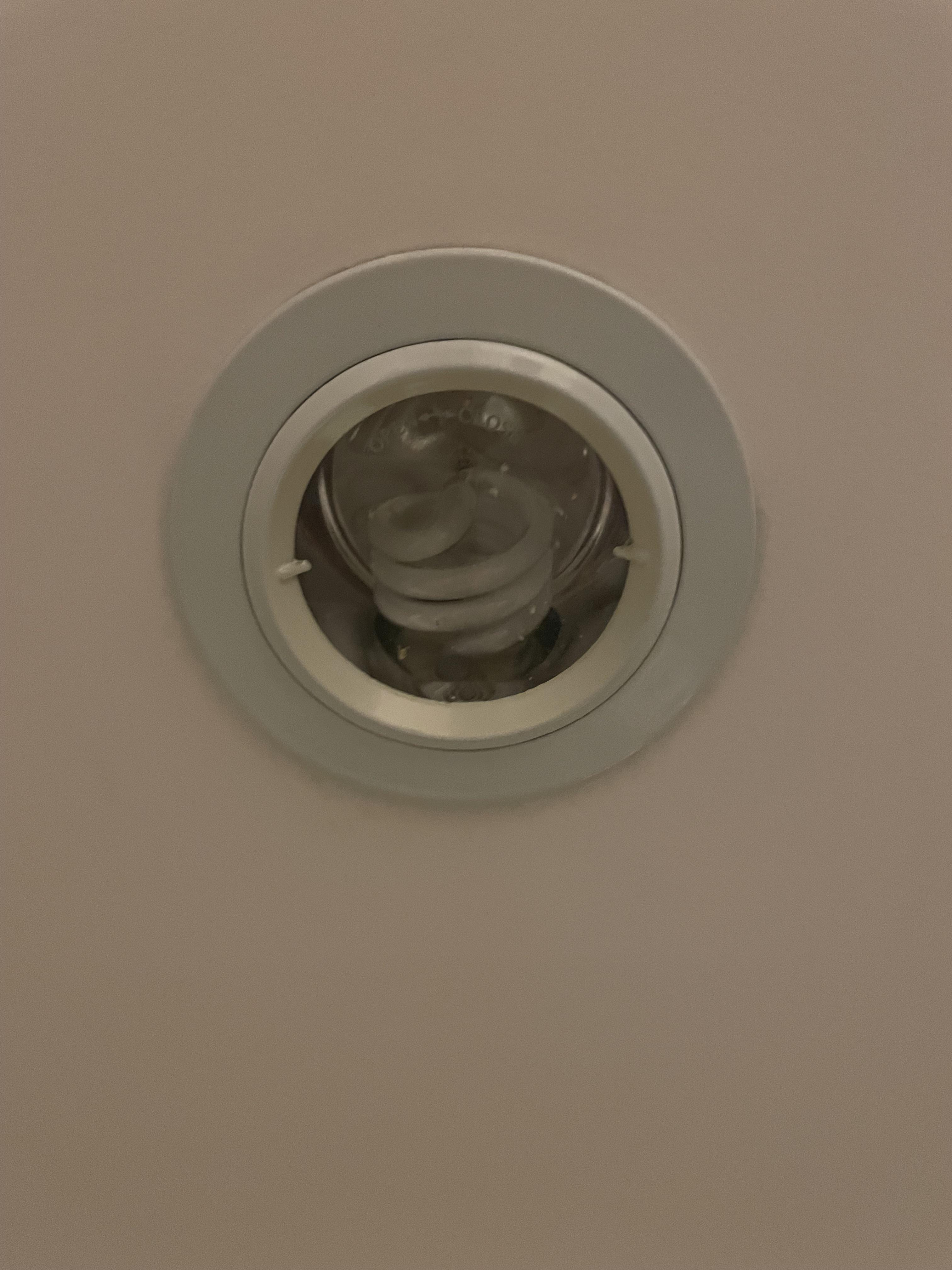 How to remove the cover for this type of light? r/howto