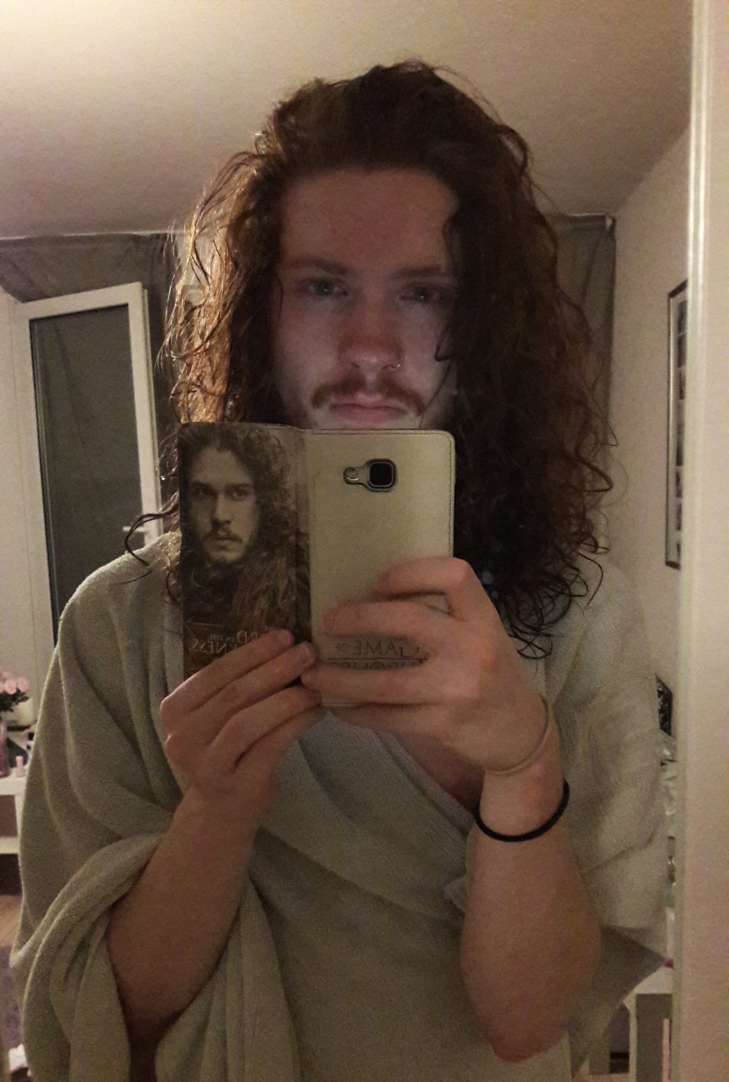 Which product / technique should I use to keep my hair like in this