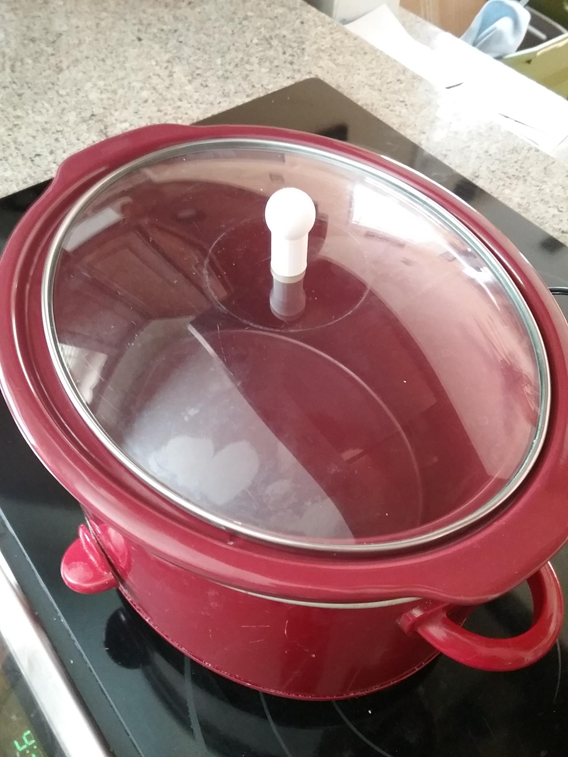 Crock pot lid handle. Wife is happy! r/functionalprint