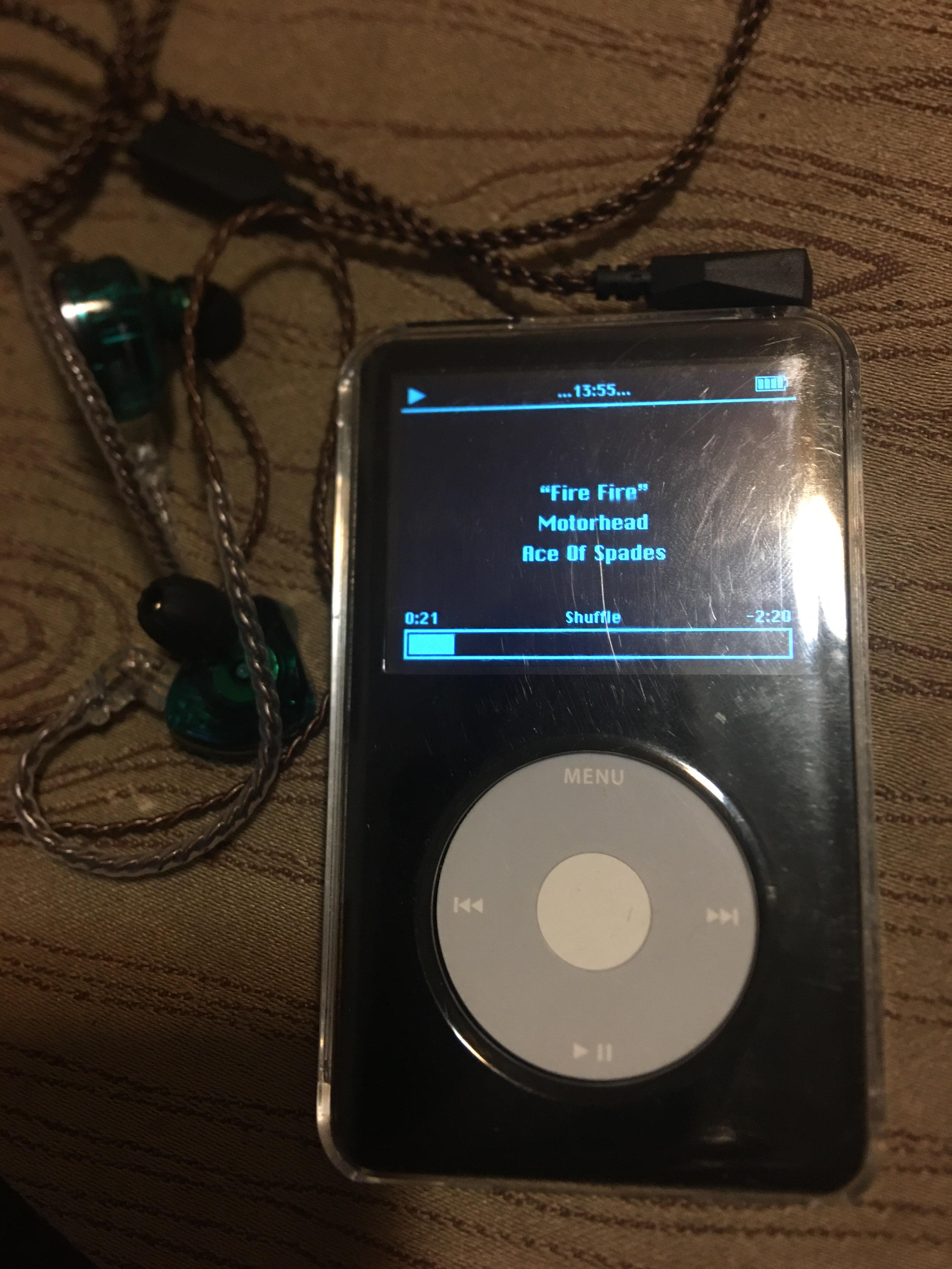 iPod video 5.5 thin back, 32m logic board. 256G IFlash Solo. 2000mah