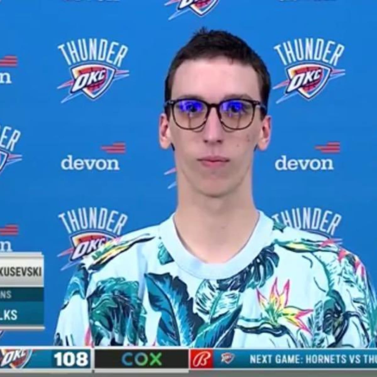 Average Reddit Dog Walker r/nbacirclejerk