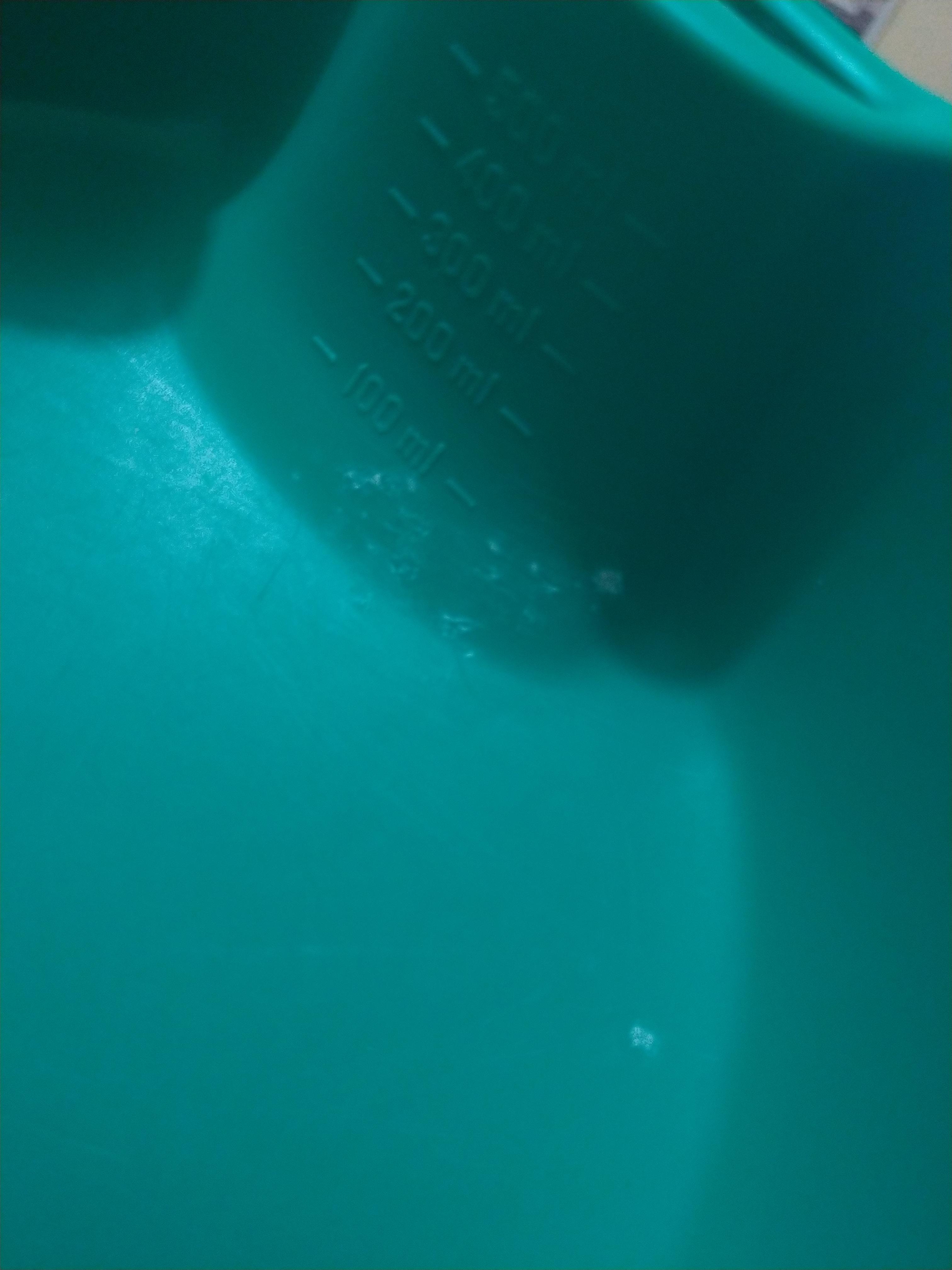 anyone ever noticed these white marks on plastic dishes/containers? r