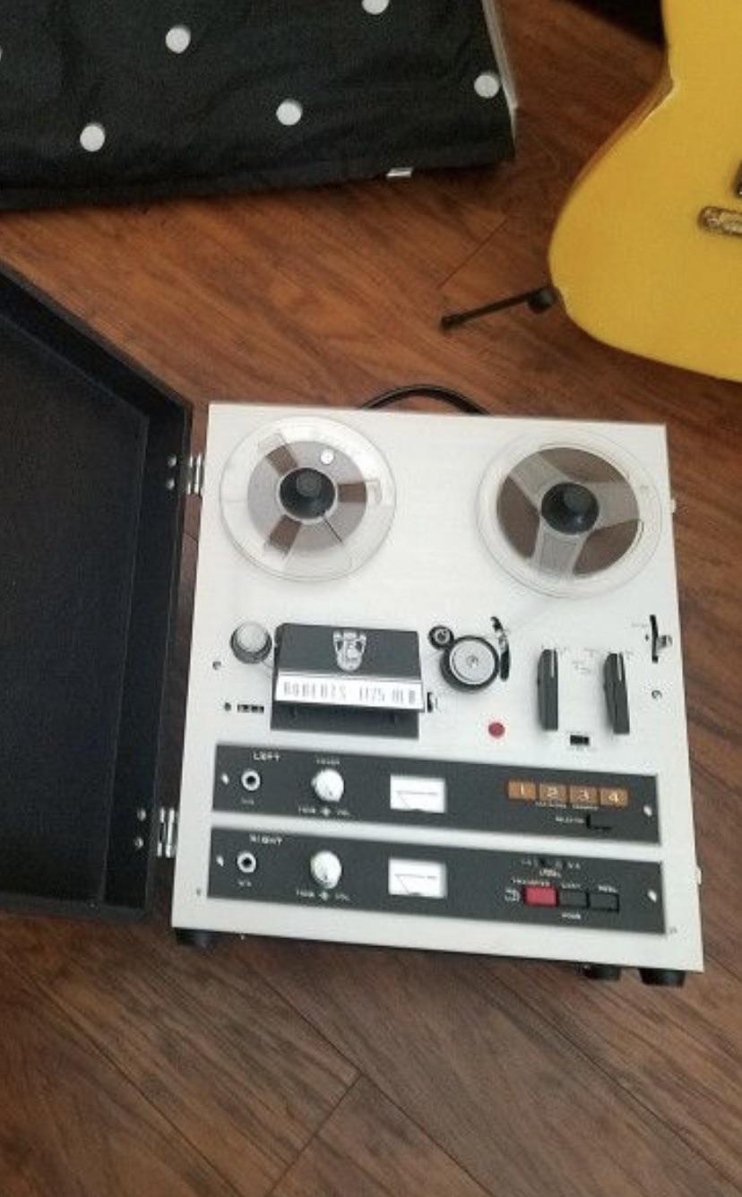 Does anyone have experience with the roberts 17258l iii? I plan on buying my first reel to reel