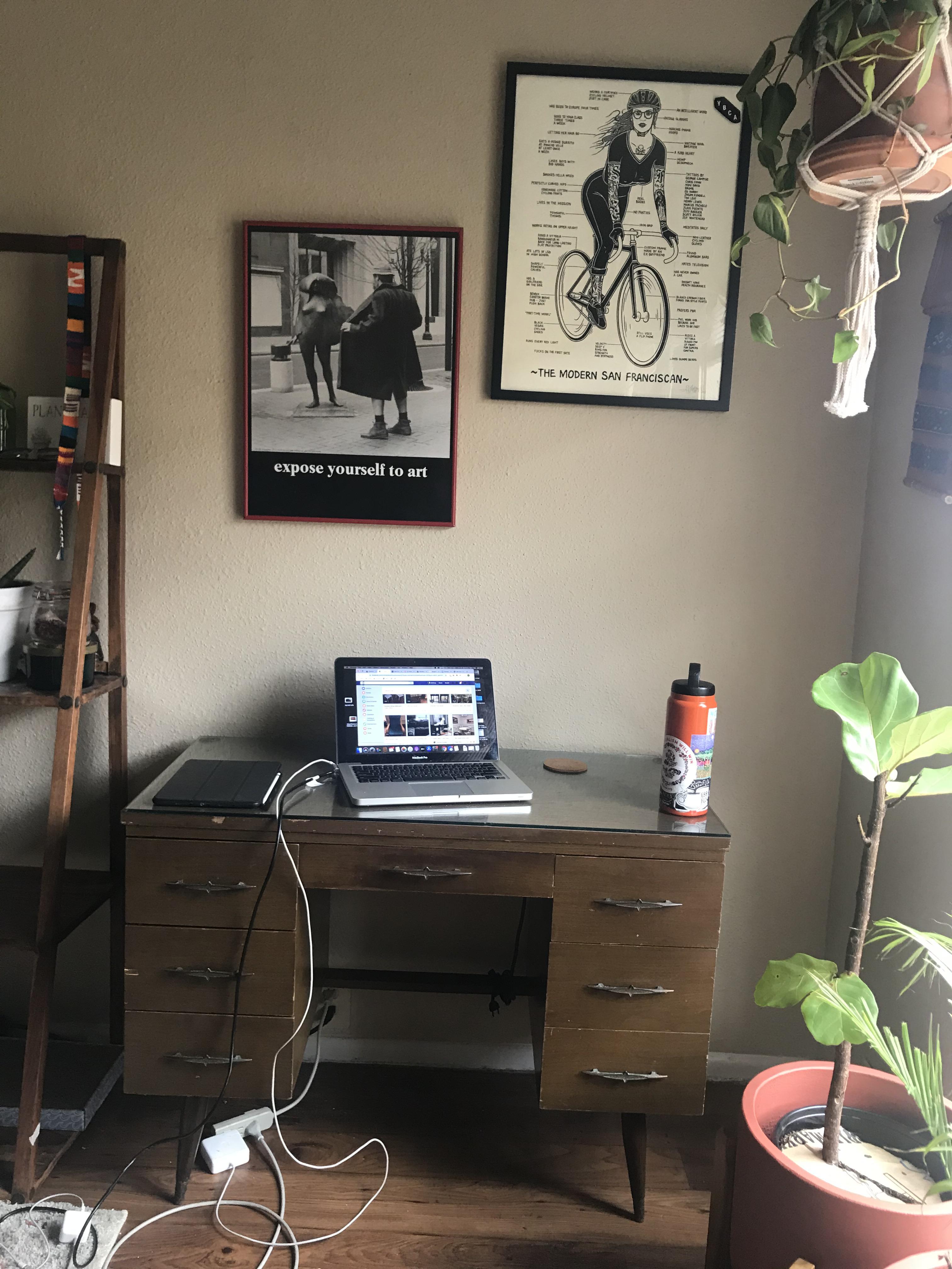 Got this desk but what chair would look nice for it ps 30 dollar