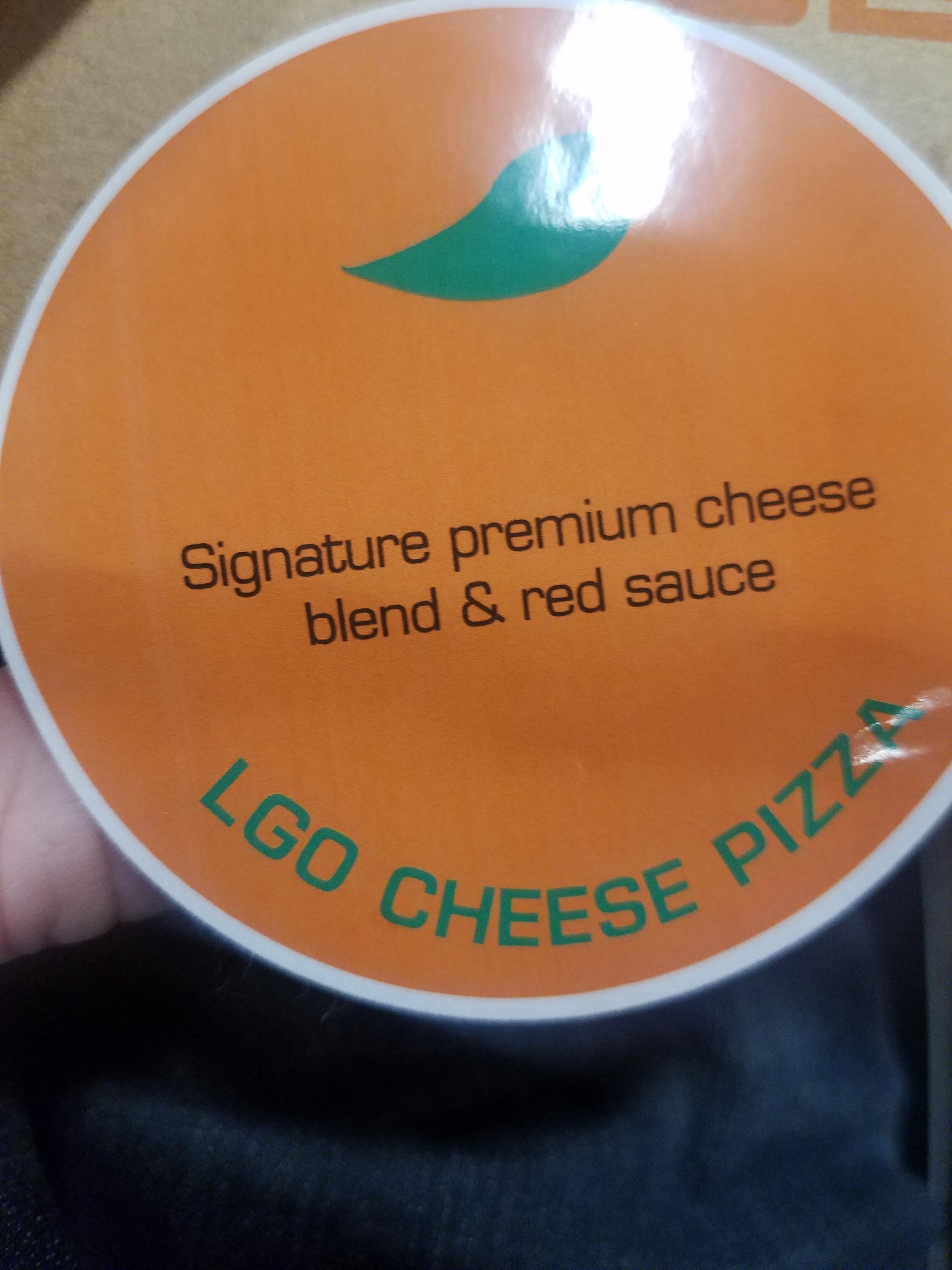 Phoenix airport pizza... red sauce? r/CrappyDesign
