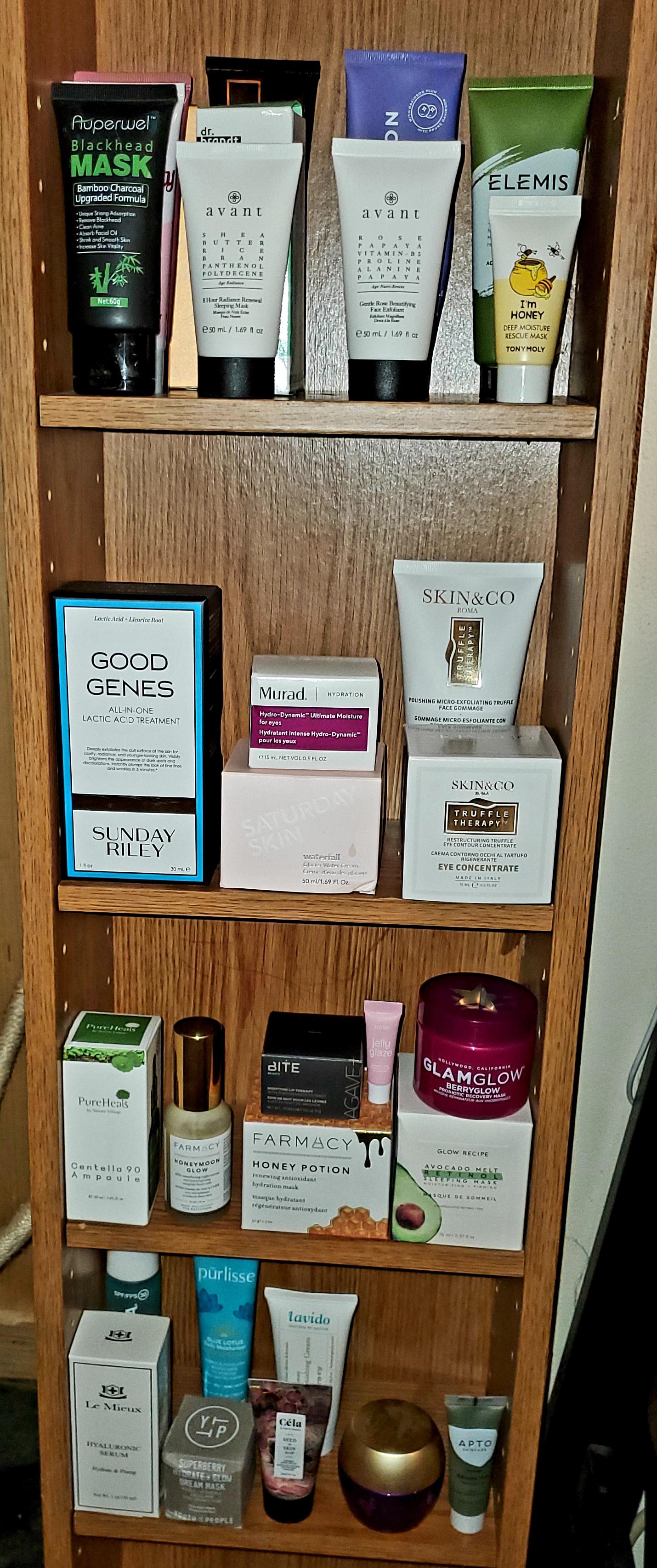 I think I could open my own skin care boutique at this rate.... 😍 r