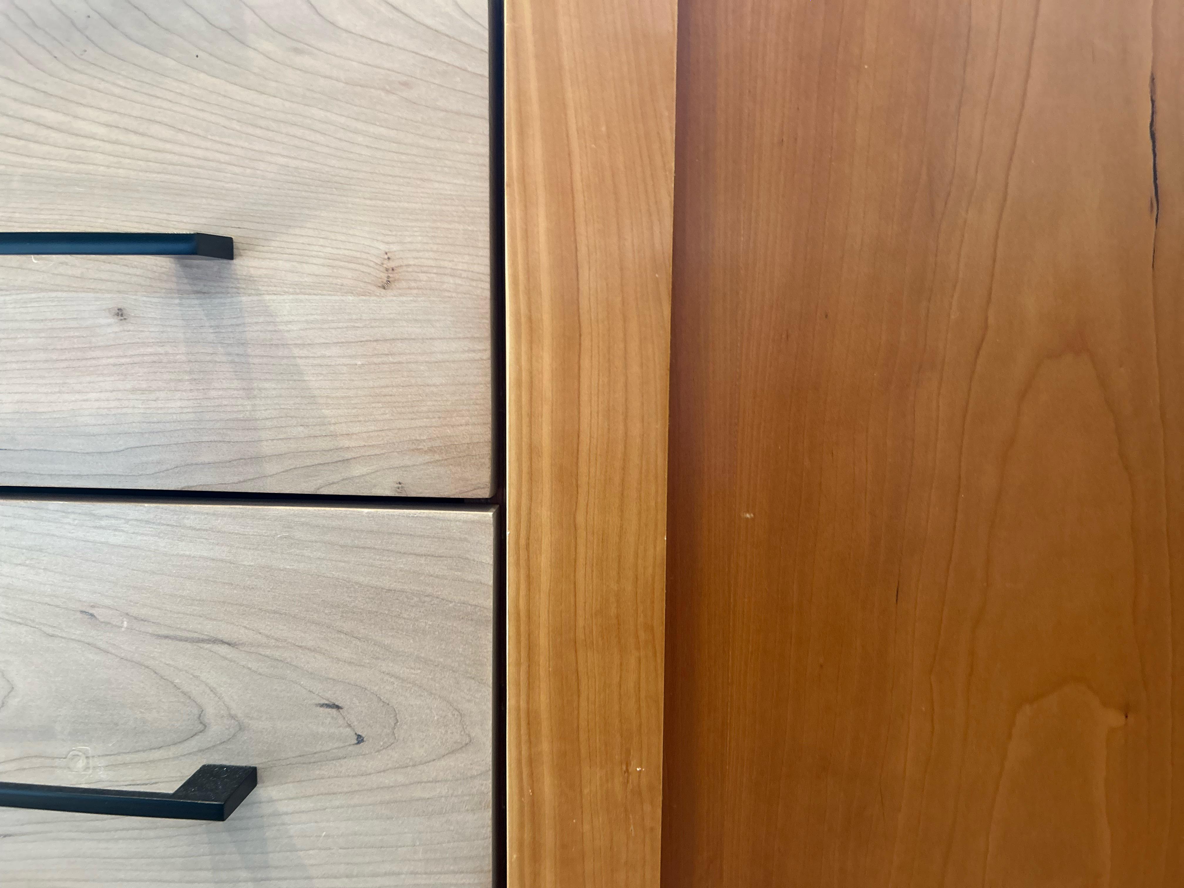 Lightening cherry r/wood