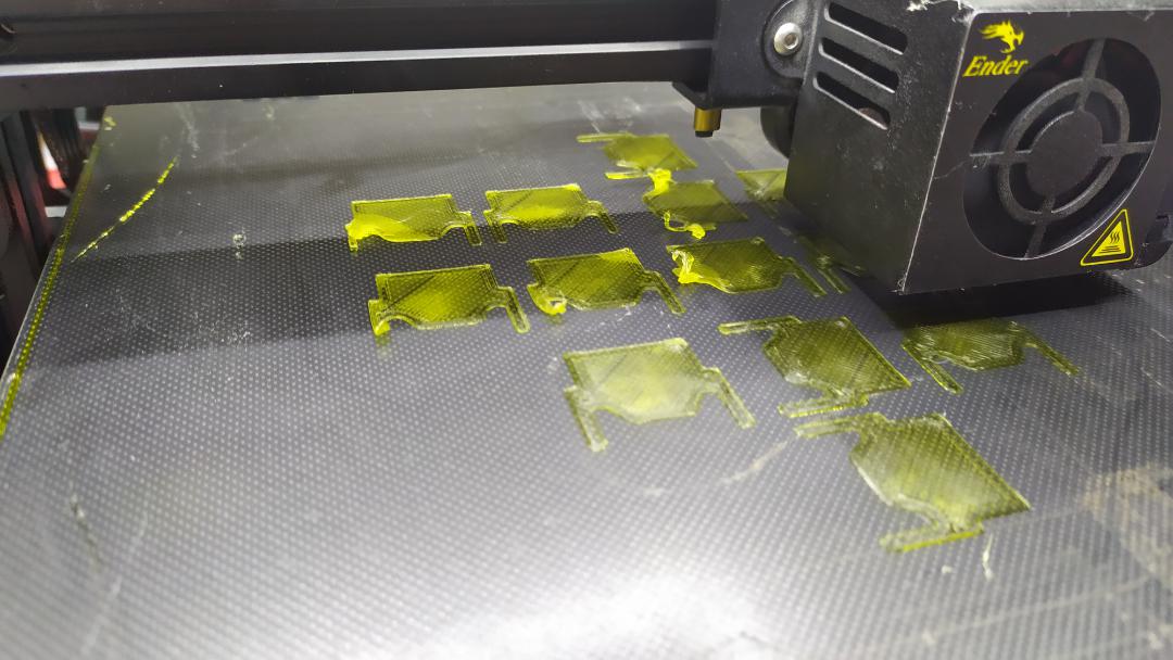 Only some prints coming off bed. Ender 3 with glass bed and metal