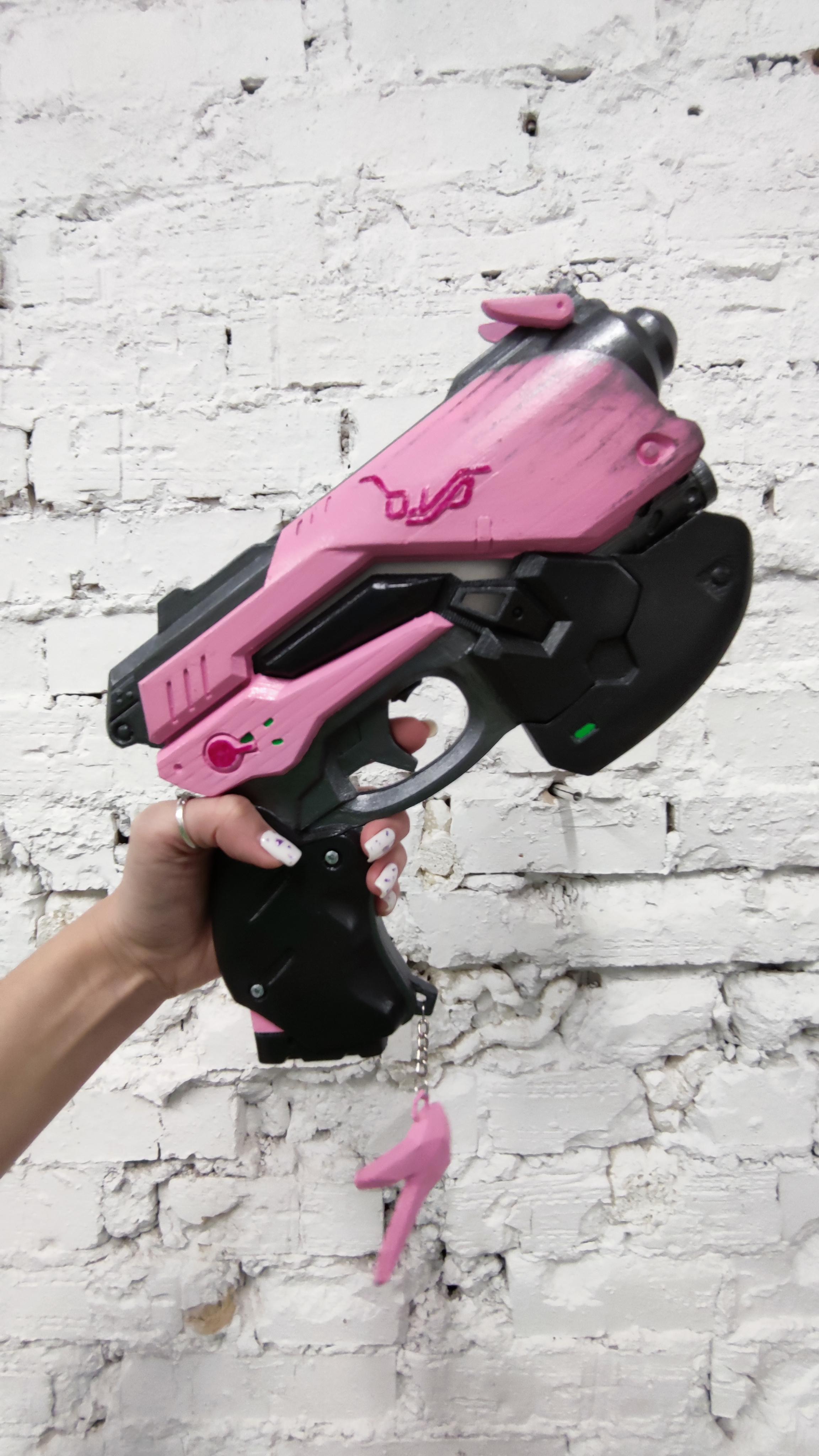 [cosplay props] D.va gun made of PLA plastic. 3D printed, well sanded