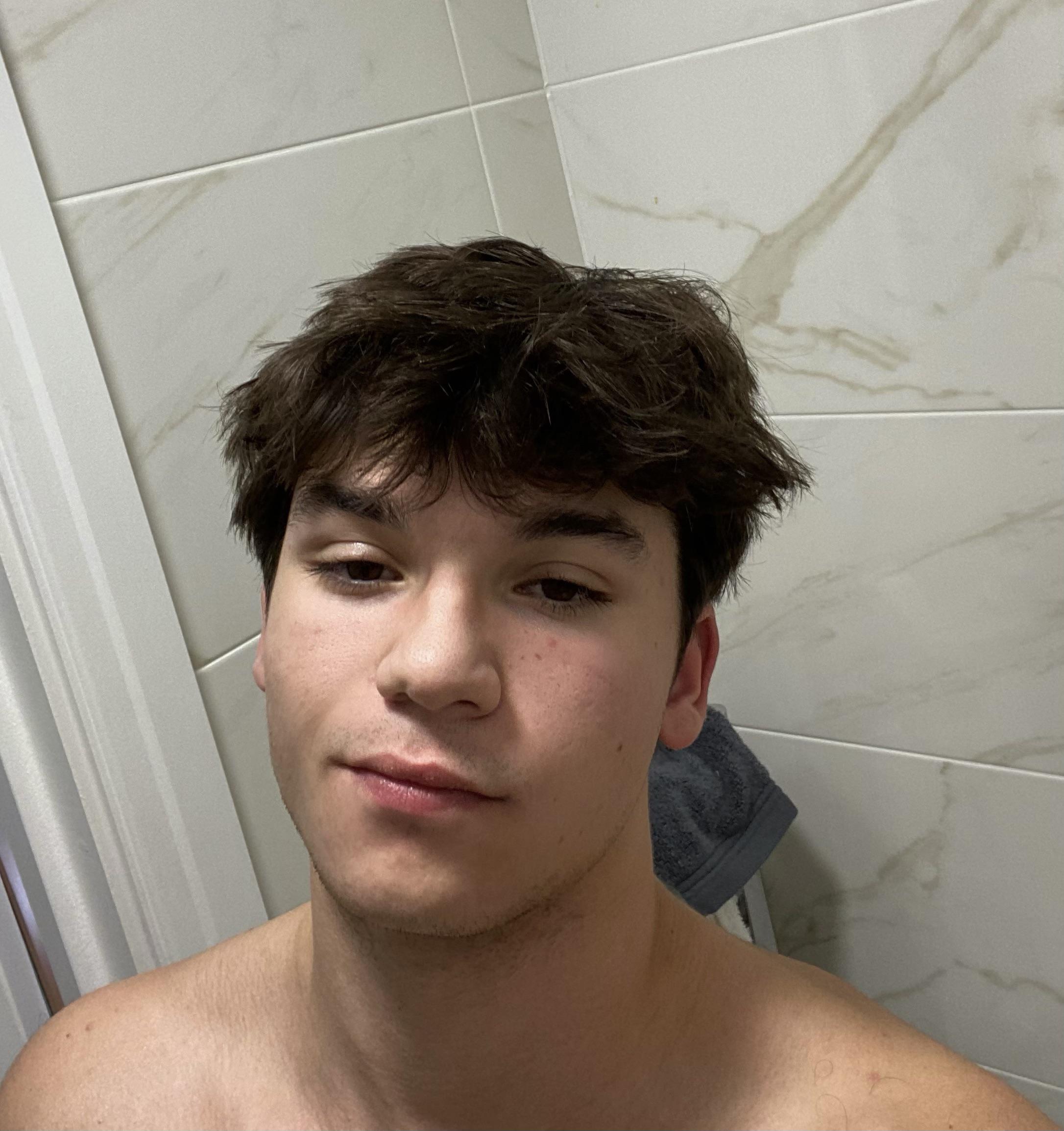 Bathroom selfie ) r/cuteguys