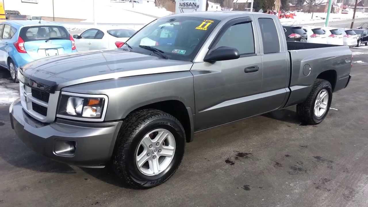 2011 Dodge Dakota. Official truck of? : r/regularcarreviews