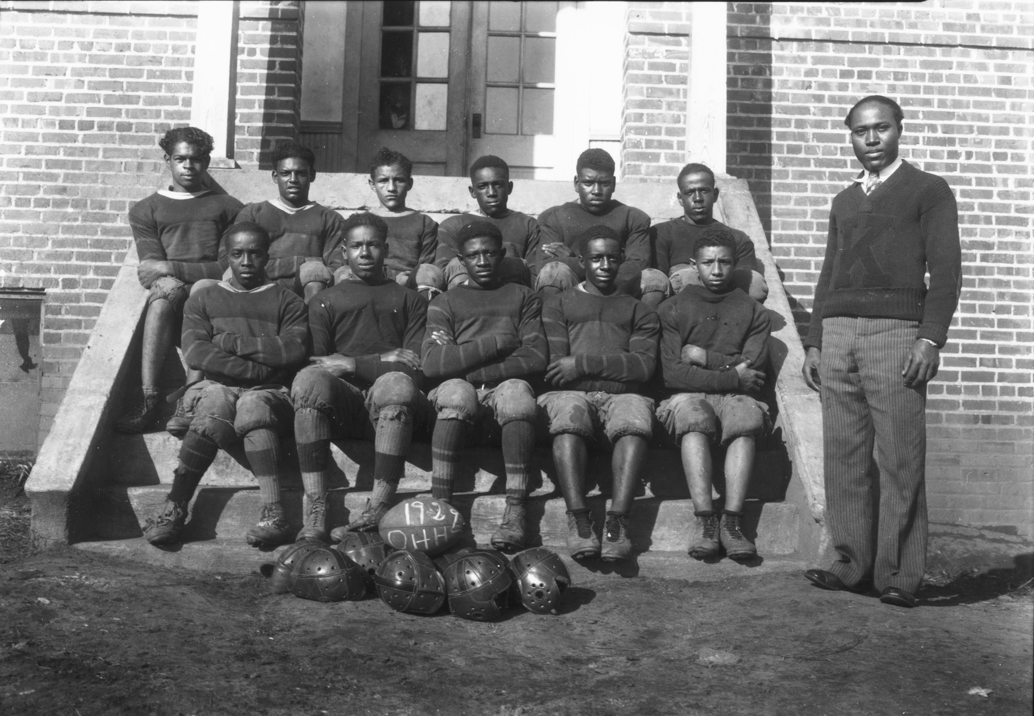 High school football team, Olive Hill, Kentucky, 1929 [best viewed on