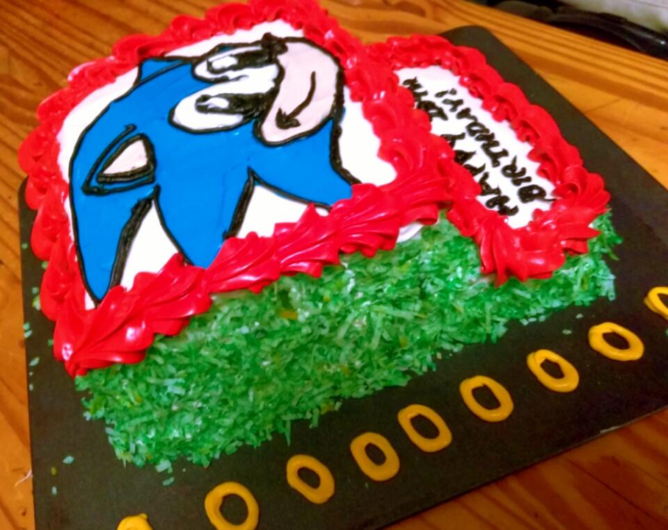 [Homemade] Sonic The Hedgehog cake food