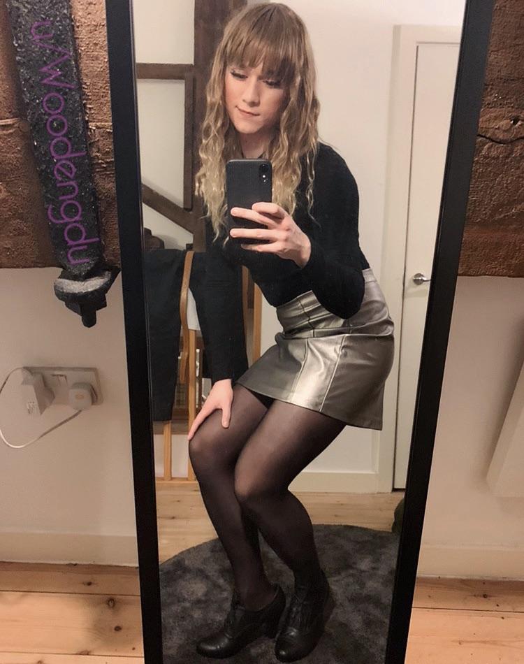 🎶 Somebody told me that you had a boyfriend who looked like a