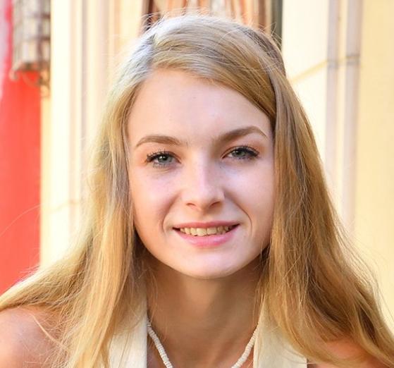 Hannah Hawthorne : real_18_19_porn_girls