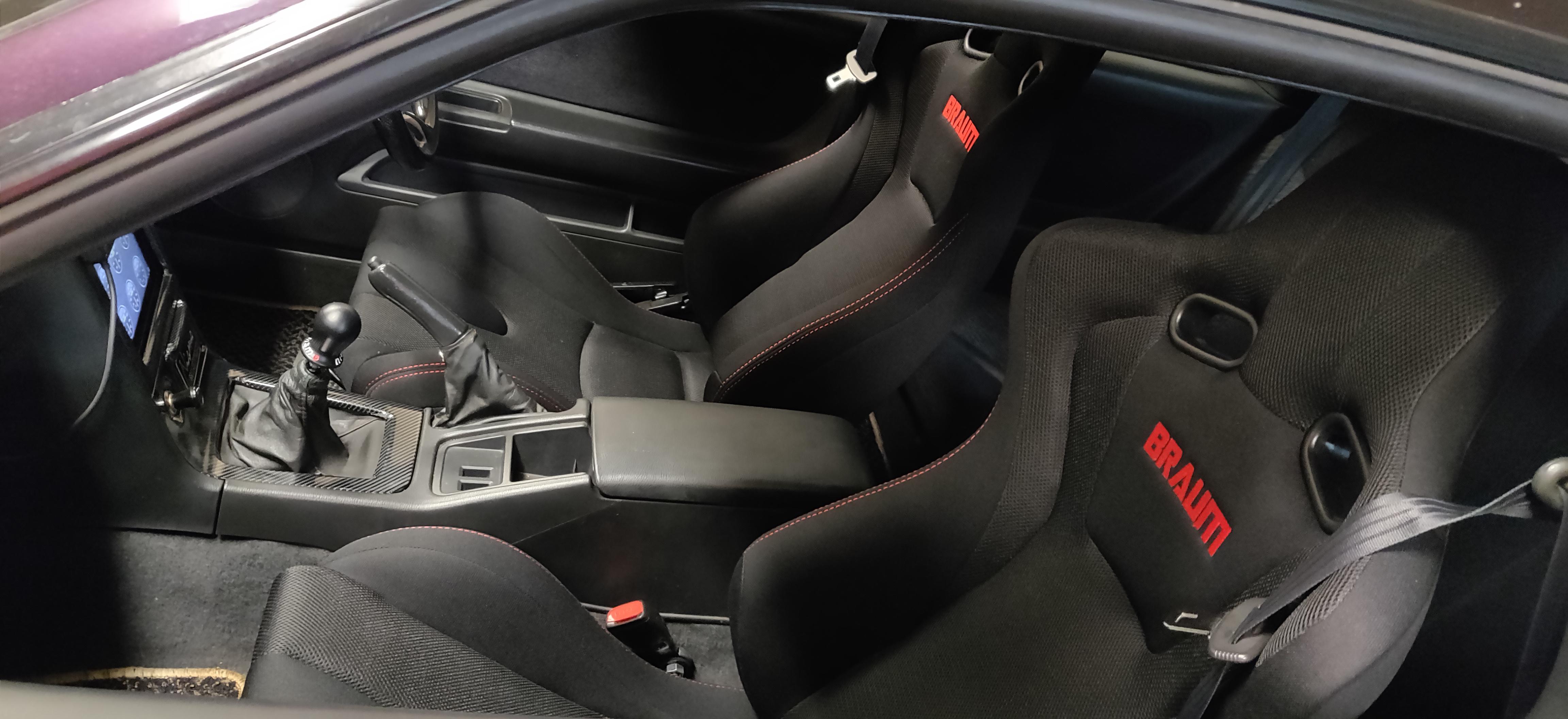 Giving Braum seats a chance. These are the Venom series. r/JDM