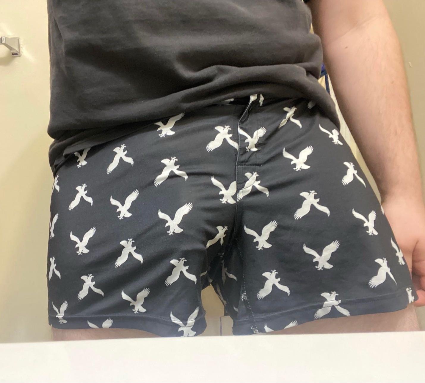 Can you tell if I’m cut through my boxers? r/boxershorts