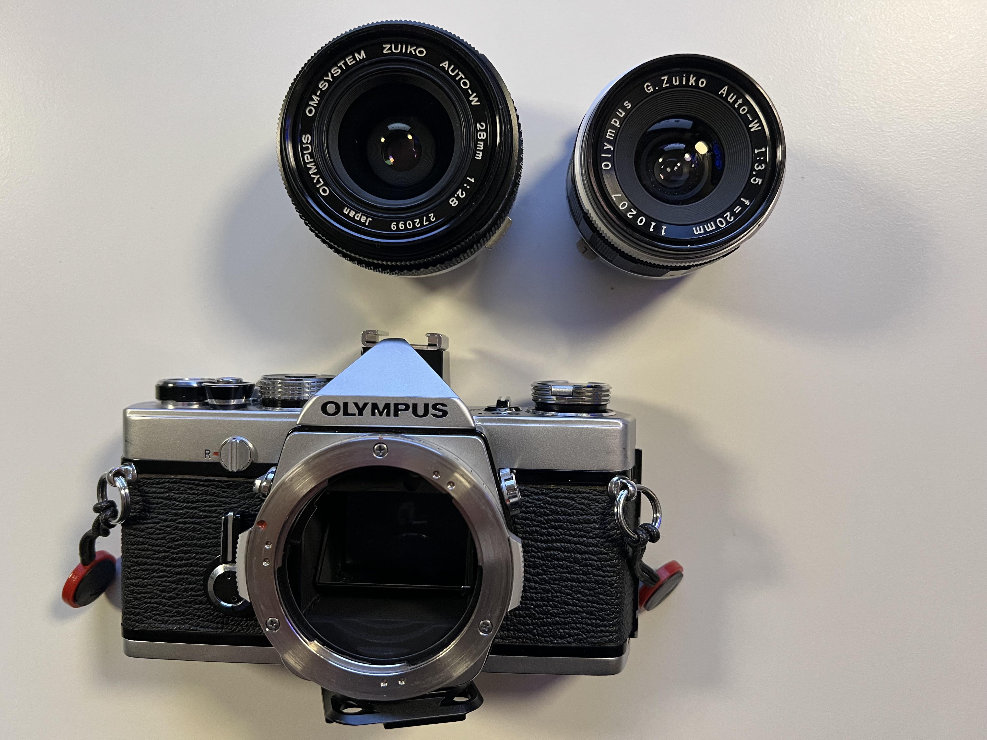 Confused about Olympus Zuiko lens sizes/diameter/mount (One is smaller